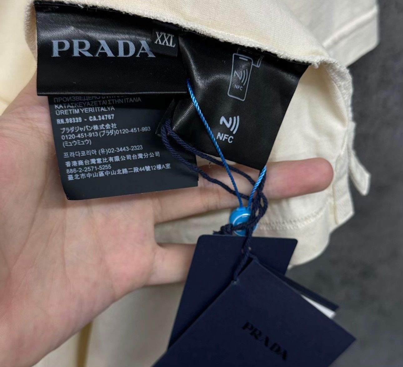 Prada Prada Triangle Logo Cotton T-Shirt XXL Size US XXL / EU 58 / 5 - 5 Thumbnail