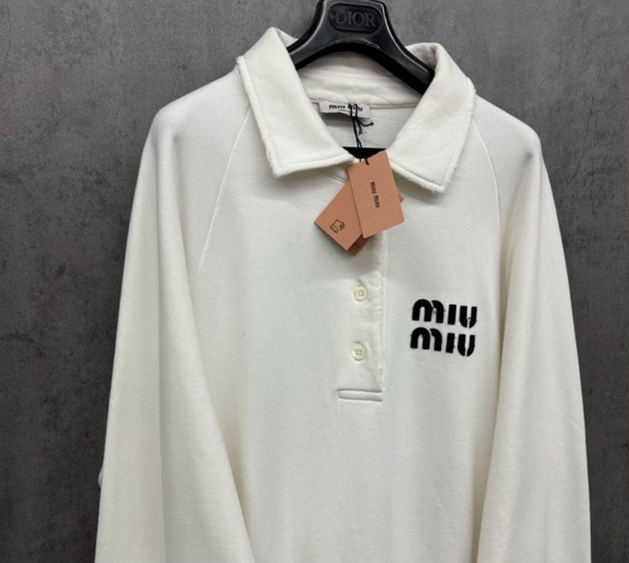 Miu Miu Miu Miu Logo Polo Sweatshirt XS Size XS / US 0-2 / IT 36-38 - 3 Thumbnail