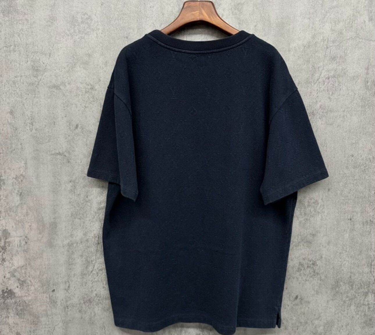 Louis Vuitton Louis Vuitton Monogram Pocket T-Shirt XL Size US XL / EU 56 / 4 - 4 Thumbnail