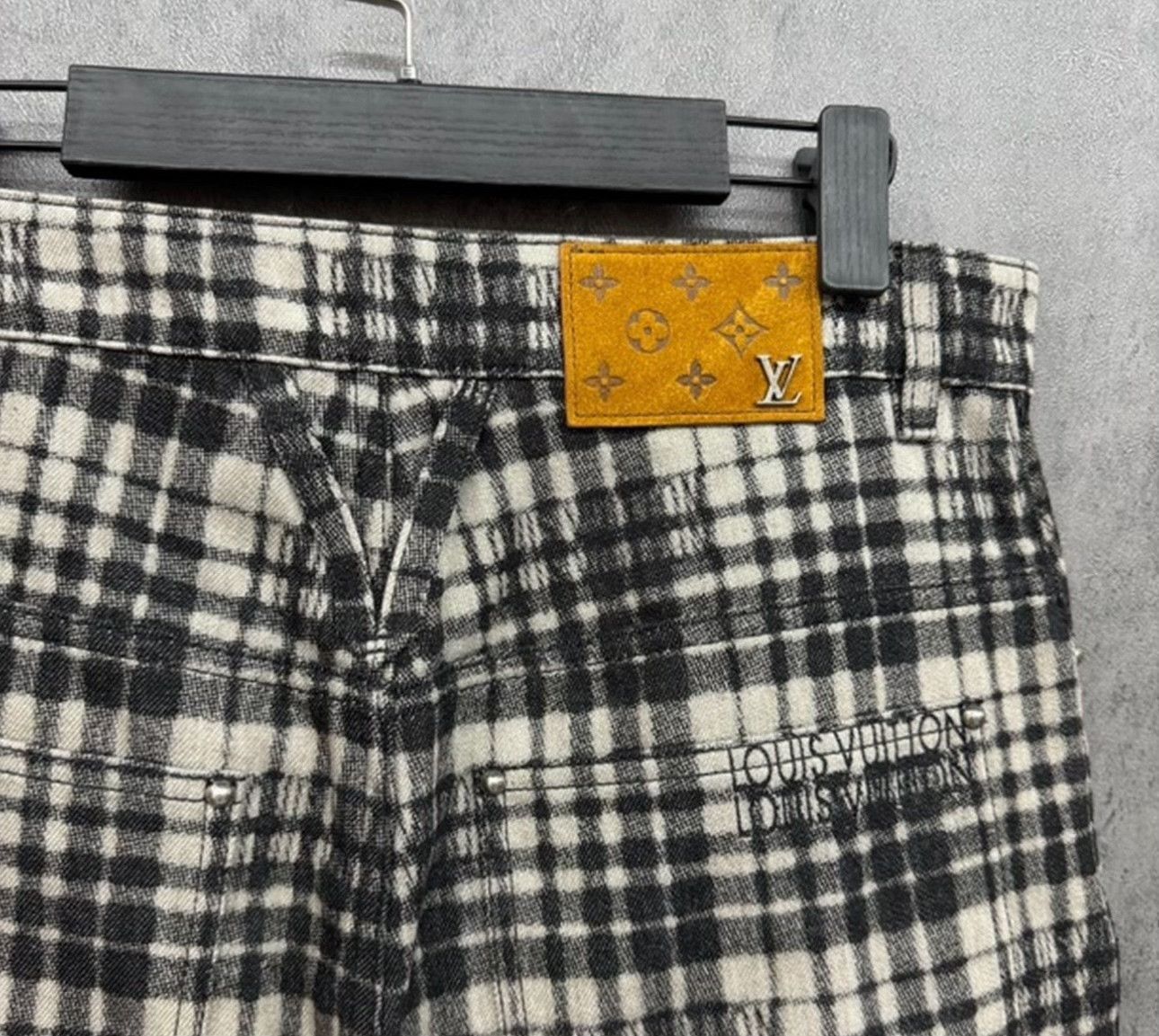 Louis Vuitton Louis Vuitton Embroidered Check Denim Shorts 30 Size US 30 / EU 46 - 3 Thumbnail