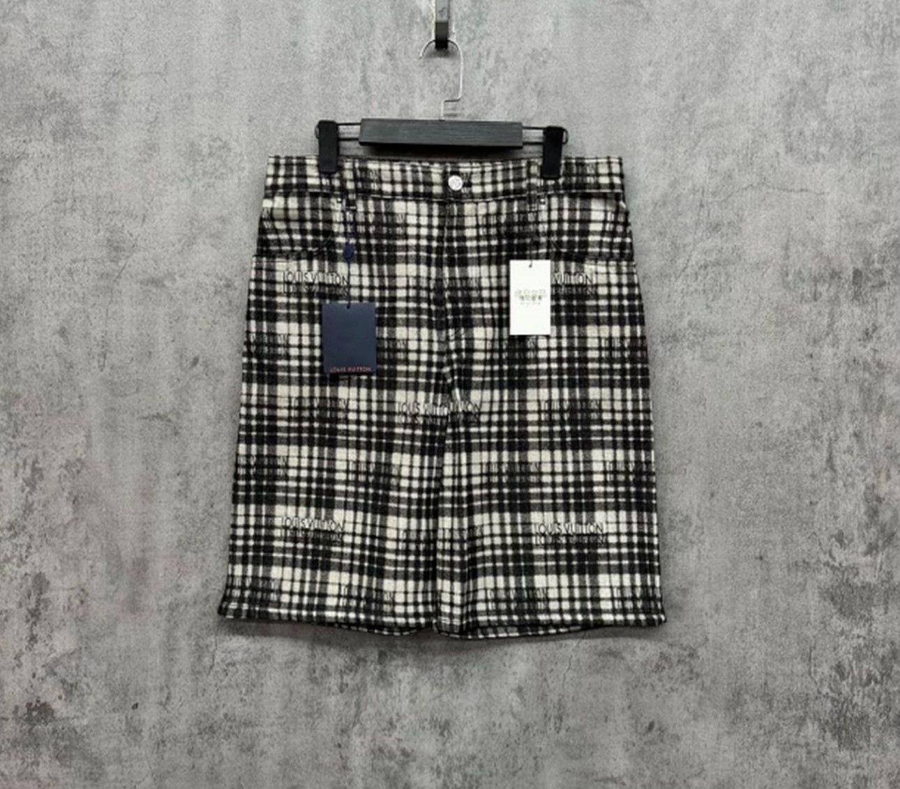 Louis Vuitton Louis Vuitton Embroidered Check Denim Shorts 30 Size US 30 / EU 46 - 2 Thumbnail