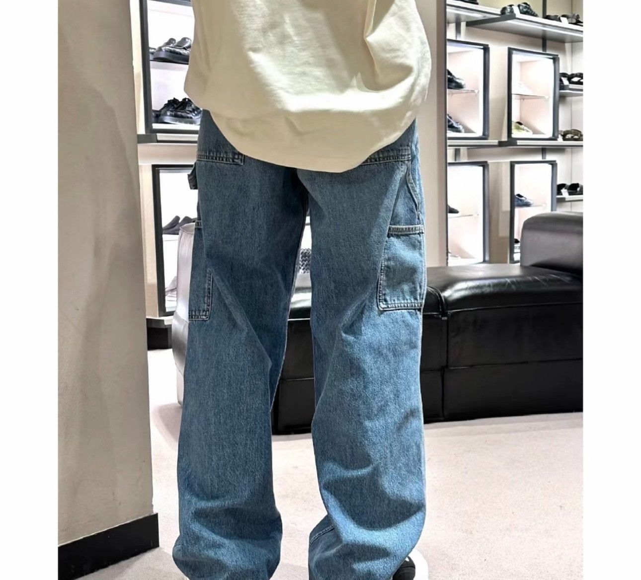 Bottega Veneta Bottega Veneta Straight Leg Jeans 34 Size US 34 / EU 50 - 3 Thumbnail