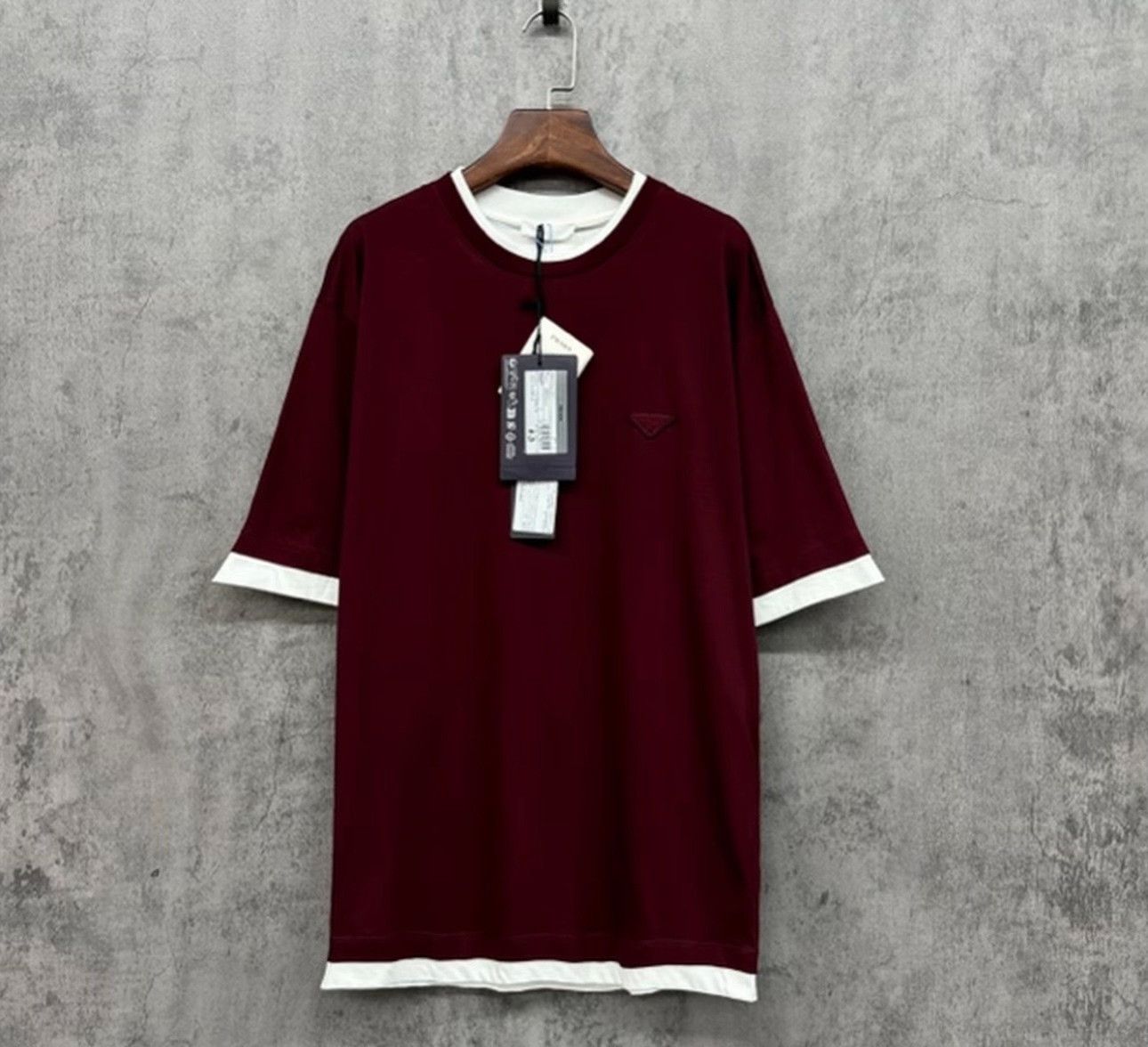 Prada Prada Burgundy Triangle Logo Double Layer T-Shirt L Size US L / EU 52-54 / 3 - 2 Thumbnail