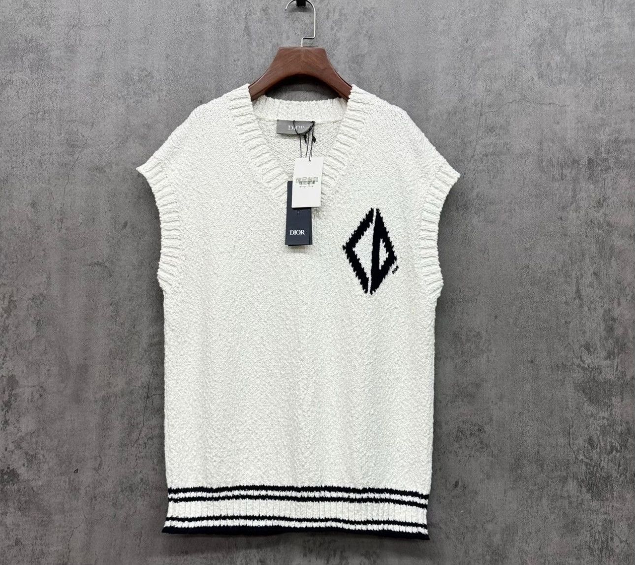 Dior Dior Diamond Logo Knit Sweater Vest Size M Size US M / EU 48-50 / 2 - 2 Thumbnail