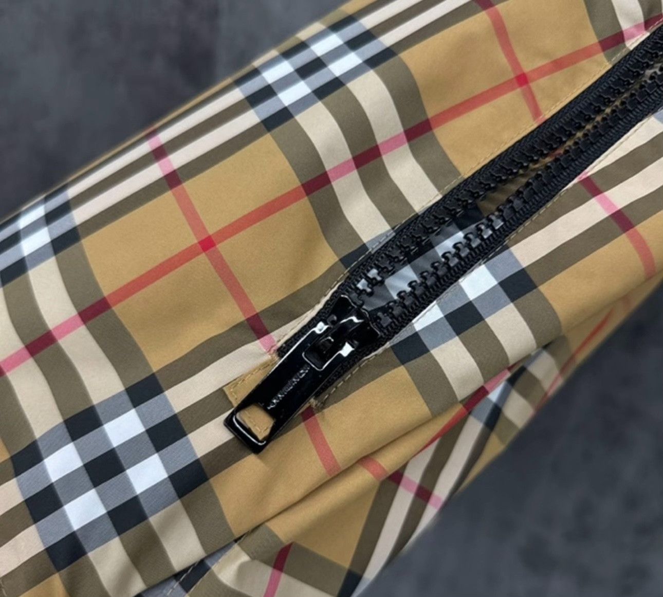 Burberry Burberry Vintage Check Hooded Windbreaker Jacket 54 Size US L / EU 52-54 / 3 - 5 Thumbnail
