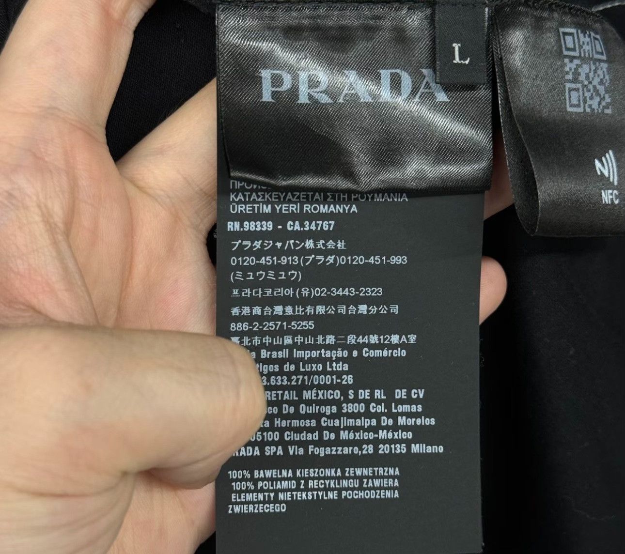 Prada Prada Nylon Pocket Triangle Logo T-Shirt Size L Size US L / EU 52-54 / 3 - 5 Thumbnail
