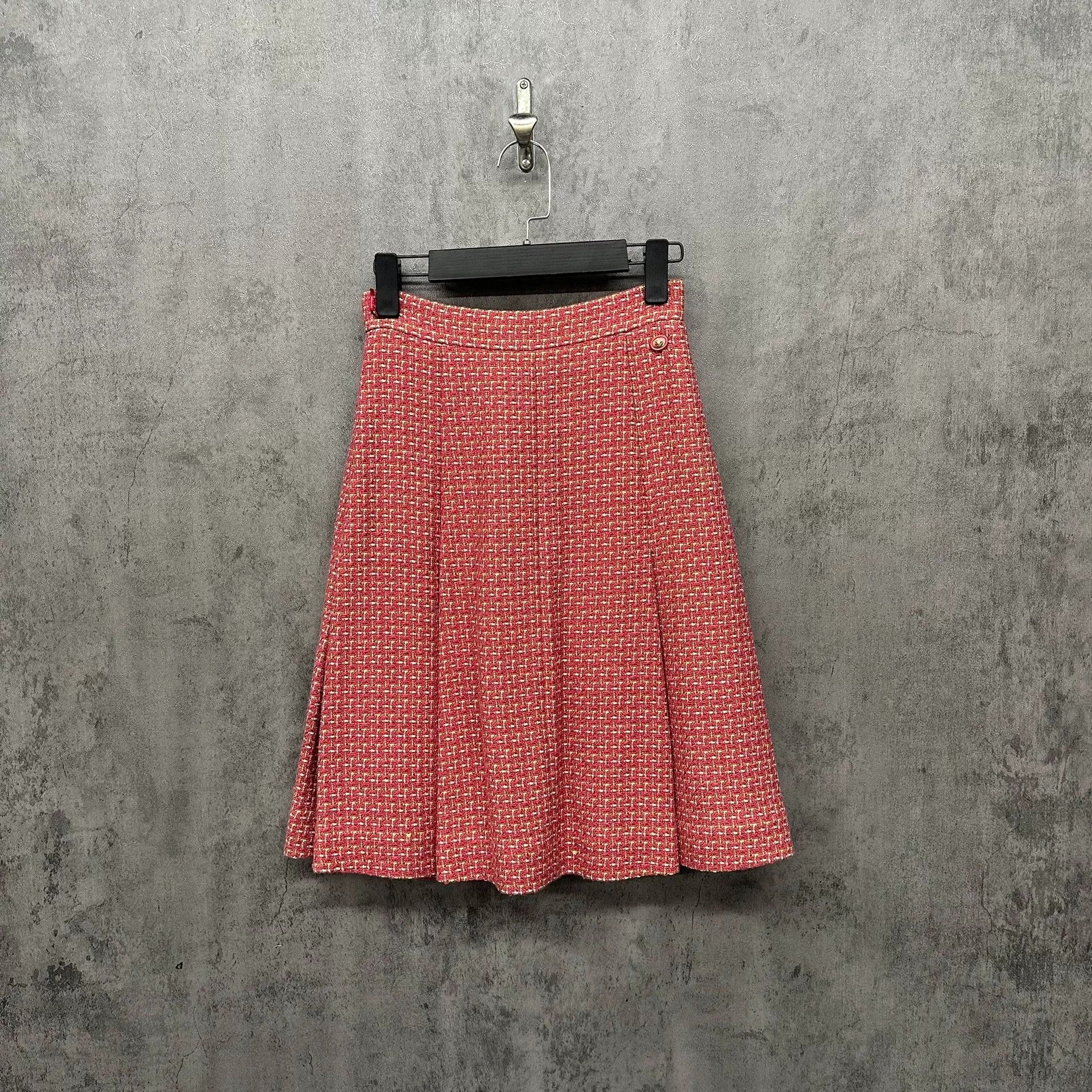 Chanel Chanel Tweed Skirt FR 34 Size 25" / US 0 / IT 36 - 3 Thumbnail