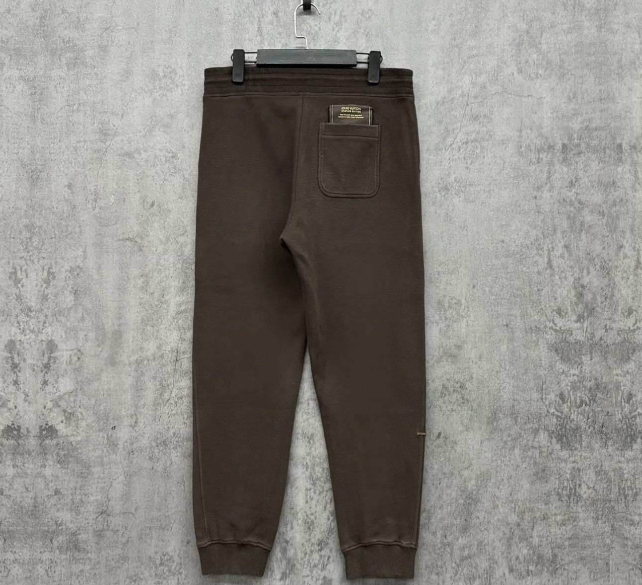 Louis Vuitton Louis Vuitton Staples Edition Sweatpants Size L Size US 34 / EU 50 - 2 Thumbnail