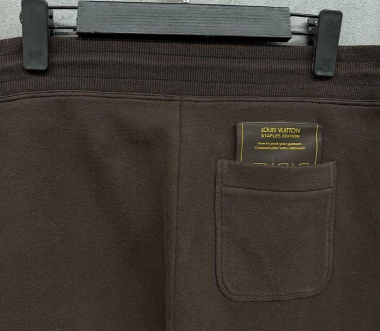 Louis Vuitton Louis Vuitton Staples Edition Sweatpants Size L Size US 34 / EU 50 - 3 Thumbnail