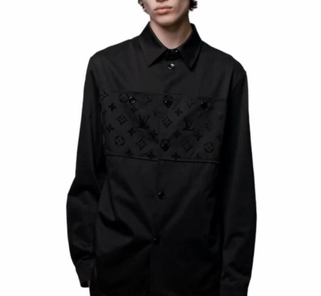 Louis Vuitton Louis Vuitton Monogram Flocked Logo Shirt Size M Size US M / EU 48-50 / 2 - 3 Thumbnail