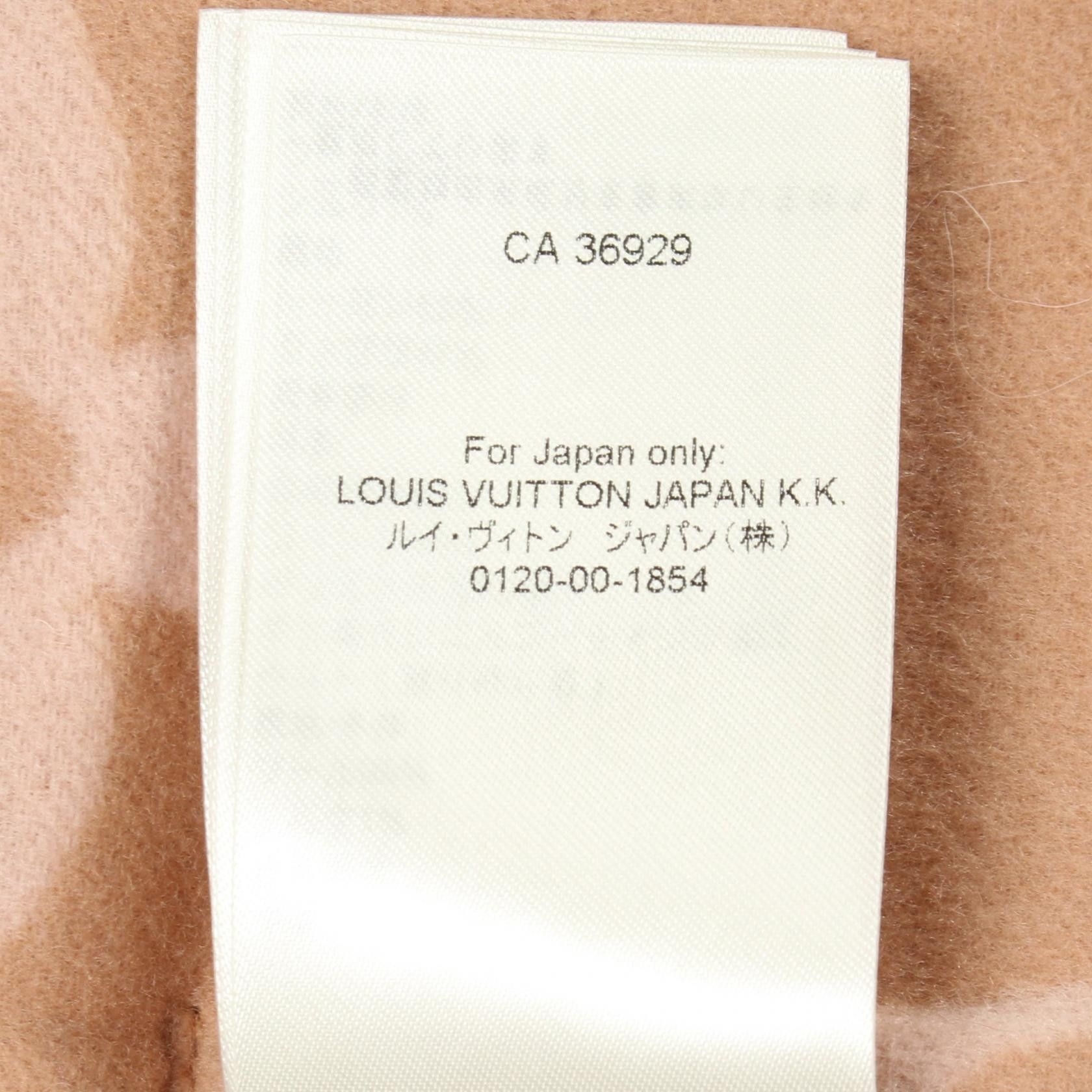 Louis Vuitton Louis Vuitton Louis Vuitton Giant Monogram Wool Coat Textile Outerwear DUTY FREE for USA Size ONE SIZE - 4 Thumbnail