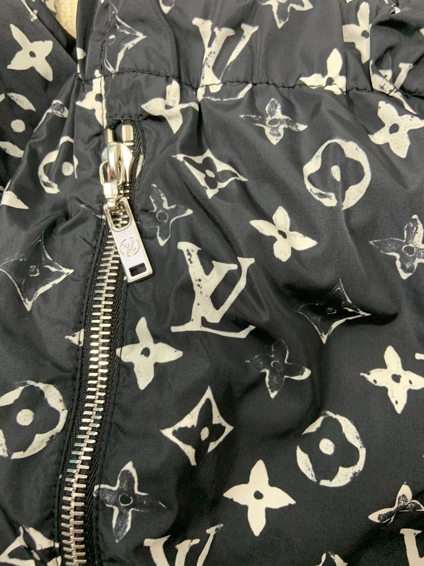 Louis Vuitton Louis Vuitton Cut-Out Print Knit Jogger Pants Size 28" / US 6 / IT 42 - 3 Thumbnail