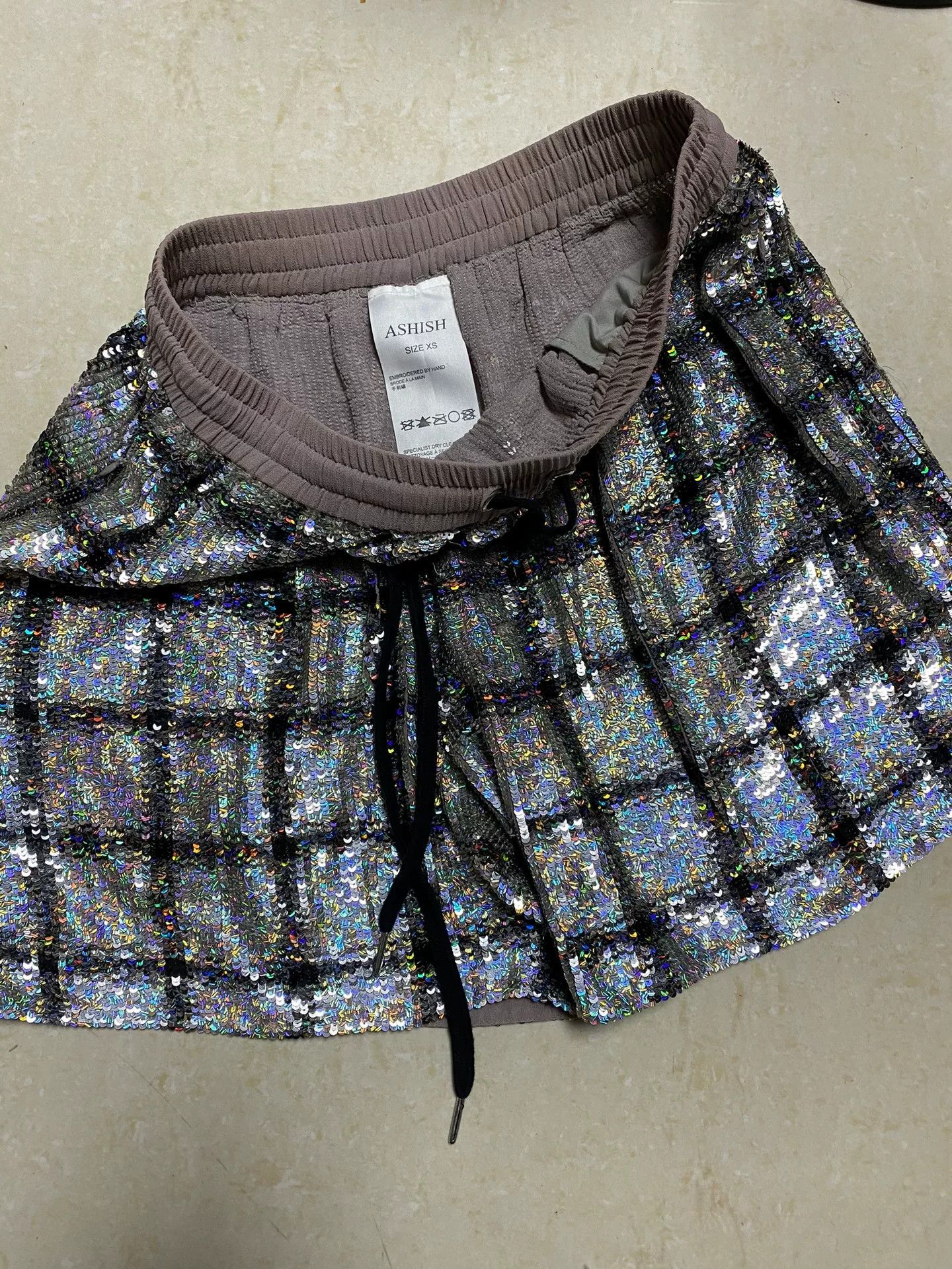ASHISH Ashish Runway Sequin Women's Shorts Size 28" / US 6 / IT 42 - 4 Thumbnail