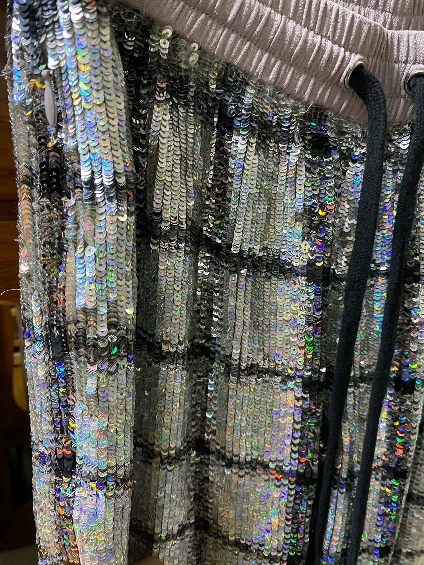 ASHISH Ashish Runway Sequin Women's Shorts Size 28" / US 6 / IT 42 - 2 Thumbnail