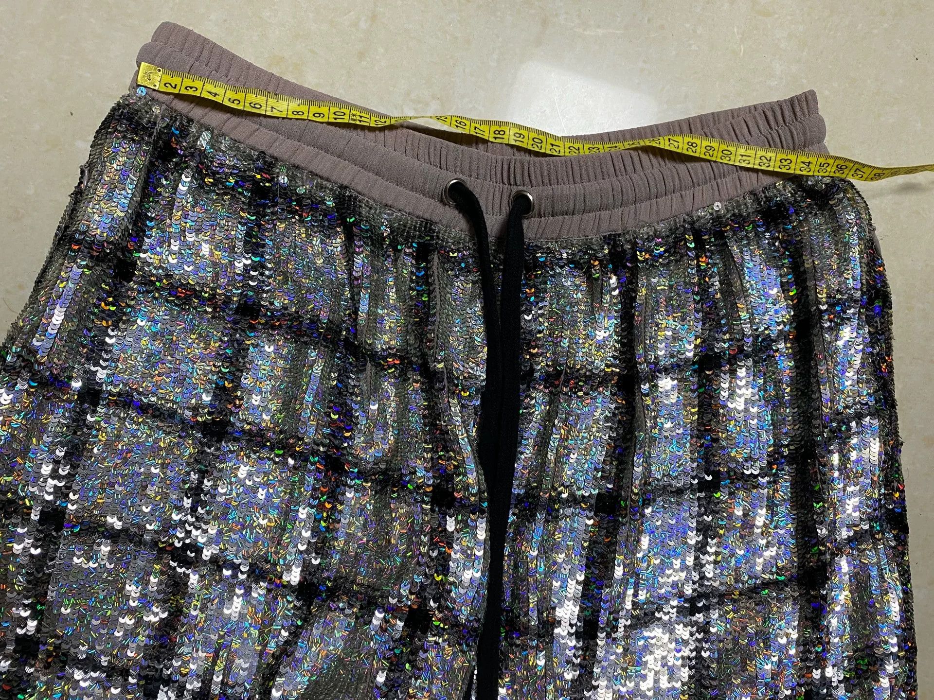 ASHISH Ashish Runway Sequin Women's Shorts Size 28" / US 6 / IT 42 - 7 Thumbnail