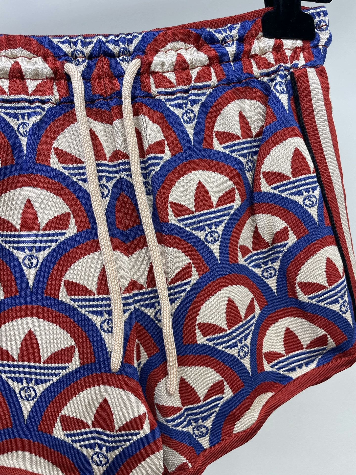 Gucci Gucci x Adidas Drawstring Knit Shorts Size 28" / US 6 / IT 42 - 9 Thumbnail