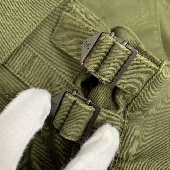 Louis Vuitton Louis Vuitton Green Cargo Mini Skirt Size 28" / US 6 / IT 42 - 7 Thumbnail