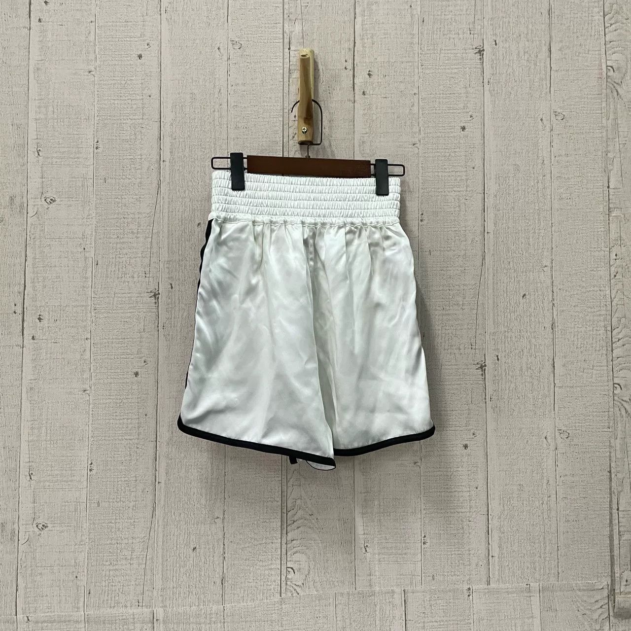 Dior Dior Silk Shorts Size 28" / US 6 / IT 42 - 2 Thumbnail