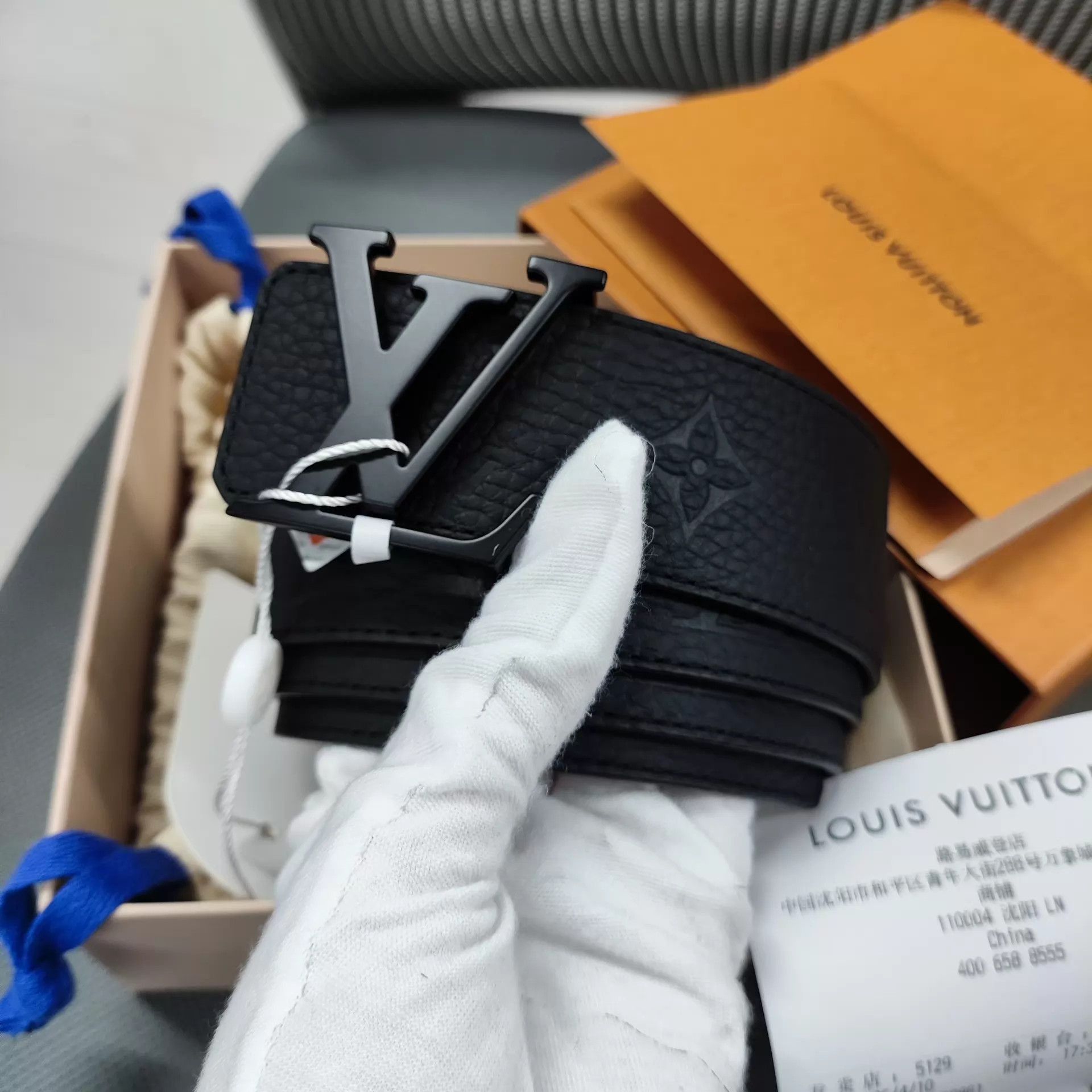 Louis Vuitton Black Textured Leather Belt with Buckle Size ONE SIZE - 7 Thumbnail