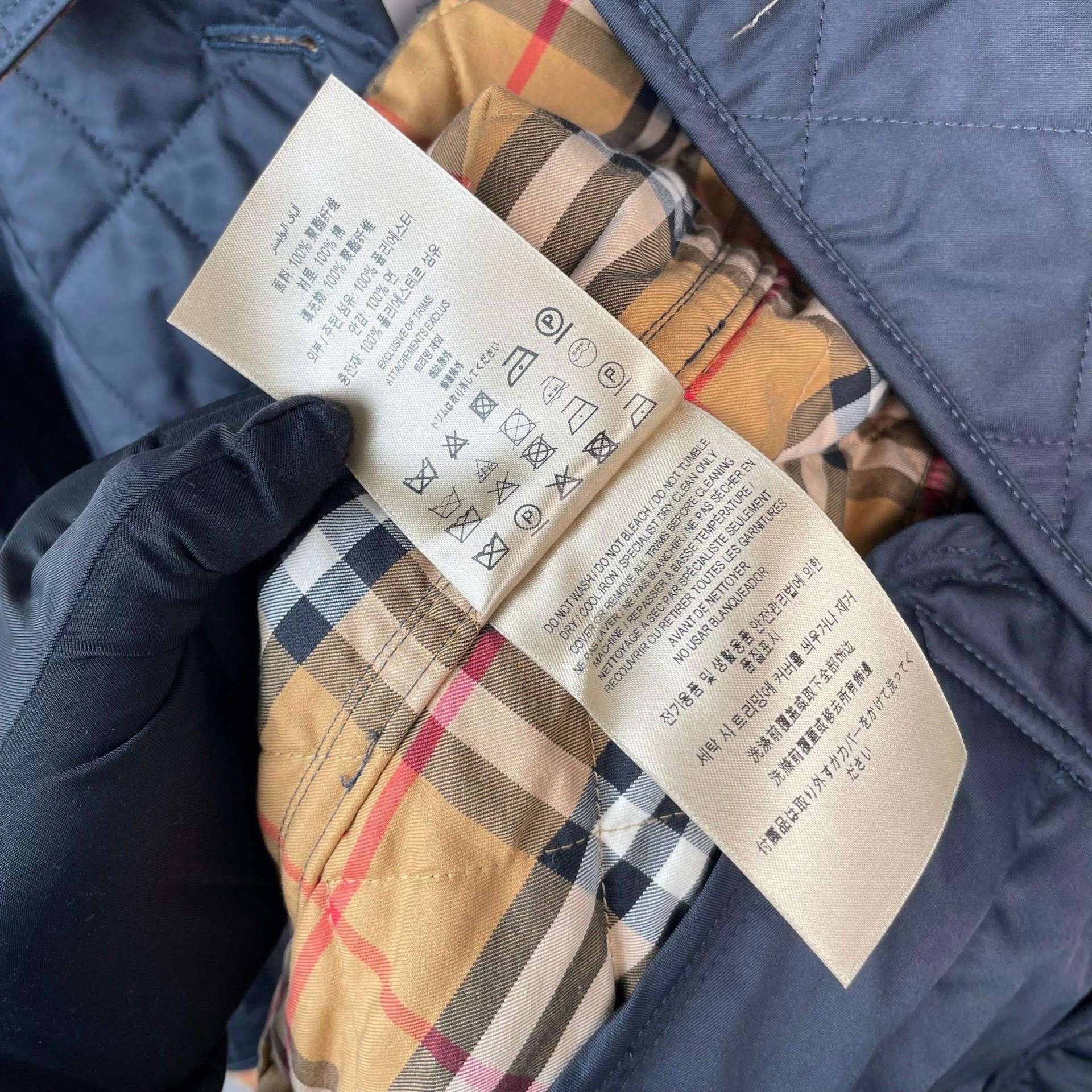 Burberry Burberry Blue-Black Diamond-Quilted Jacket Size US M / EU 48-50 / 2 - 7 Thumbnail