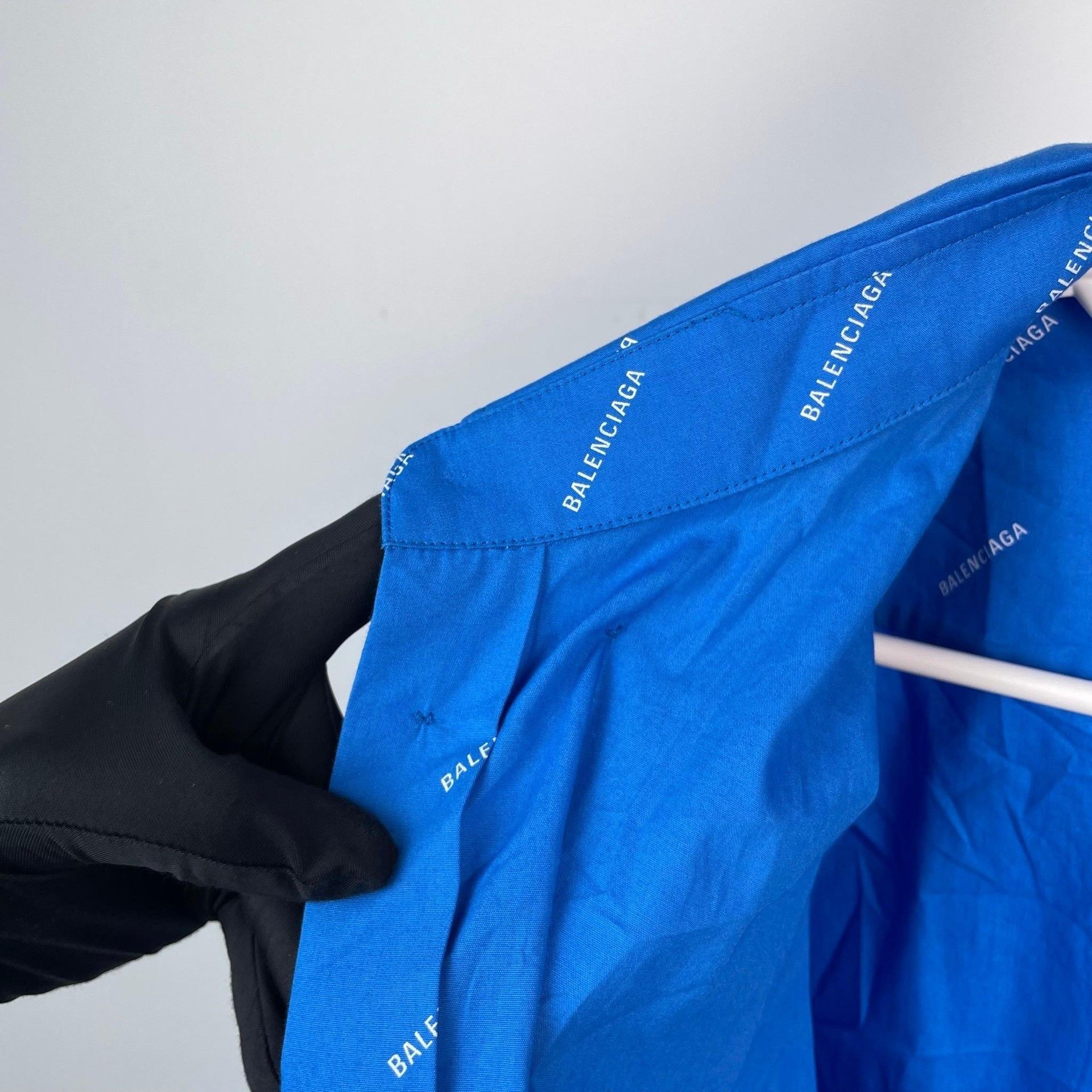 Balenciaga Balenciaga Blue Logo Single-Breasted Shirt Size US M / EU 48-50 / 2 - 9 Thumbnail