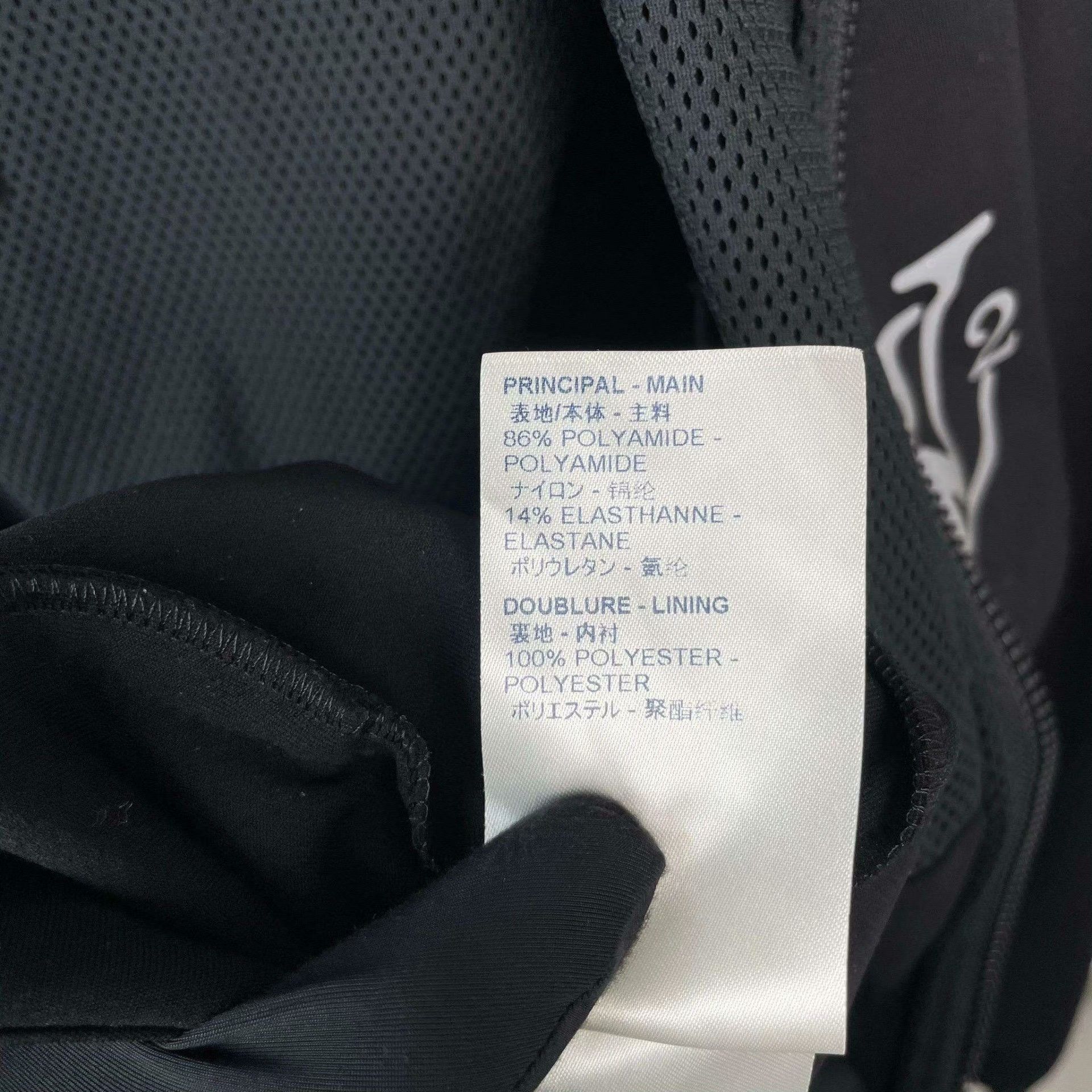Louis Vuitton Louis Vuitton Black Hooded Logo Jacket Size US M / EU 48-50 / 2 - 6 Thumbnail