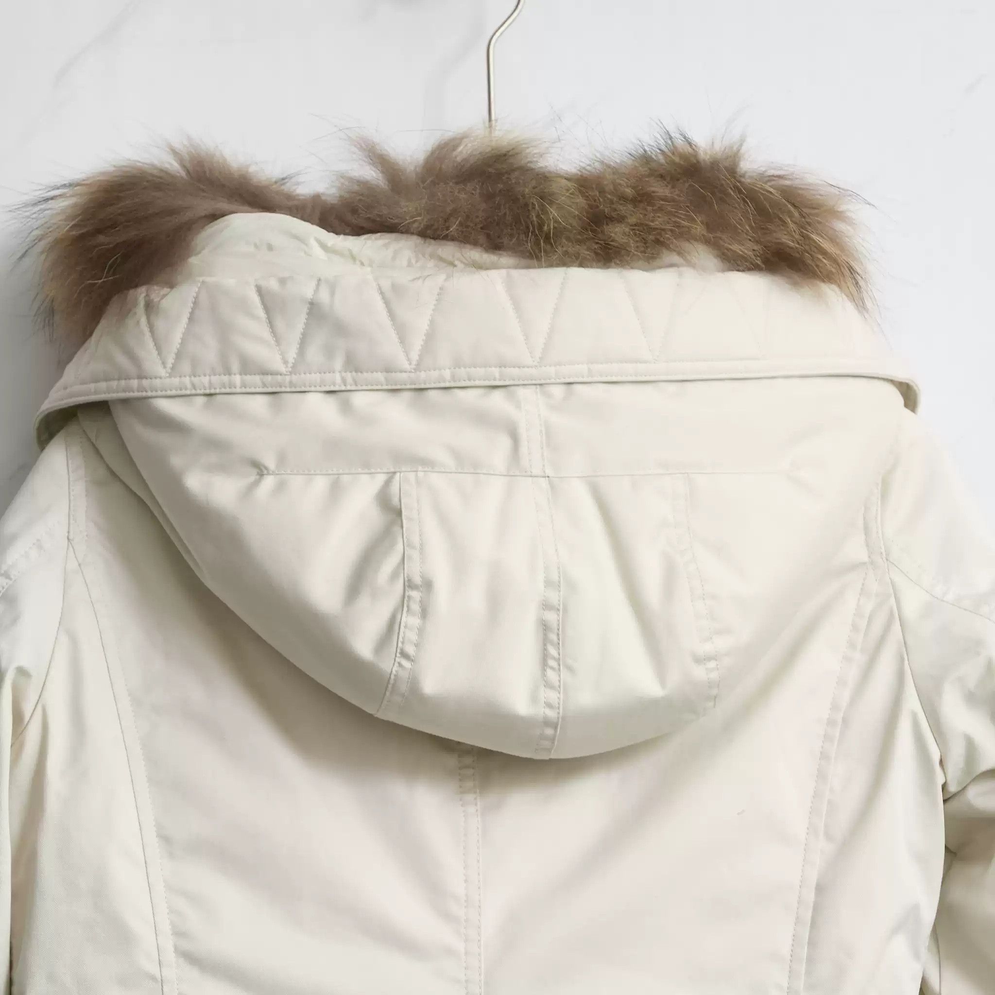 Woolrich Woolen Mills Woolrich Women's Detachable Fur Collar Down Jacket Size M / US 6-8 / IT 42-44 - 5 Thumbnail