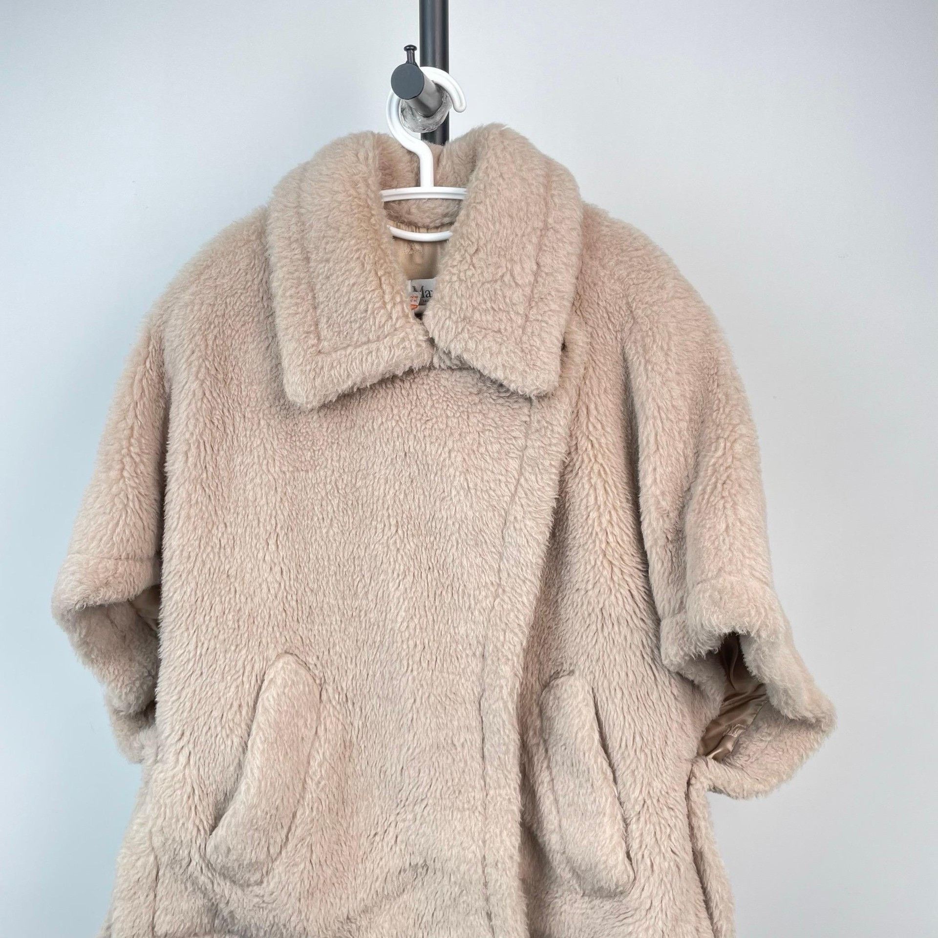 Max Mara Maxmara Beige Teddy Alpaca Coat Size M / US 6-8 / IT 42-44 - 3 Thumbnail