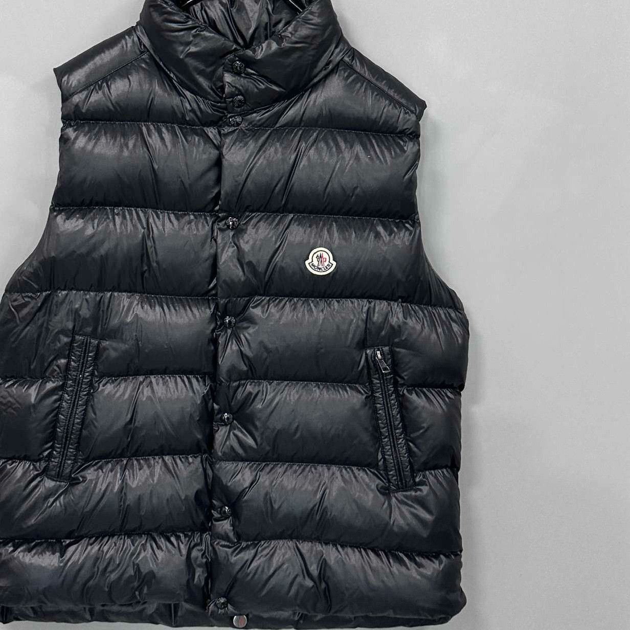 Moncler Moncler Tibb Quilted Down Vest Size M / US 6-8 / IT 42-44 - 2 Thumbnail