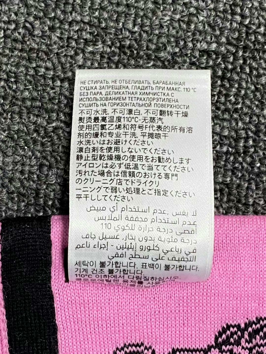 Balenciaga Balenciaga Pink Logo Scarf Size ONE SIZE - 8 Thumbnail