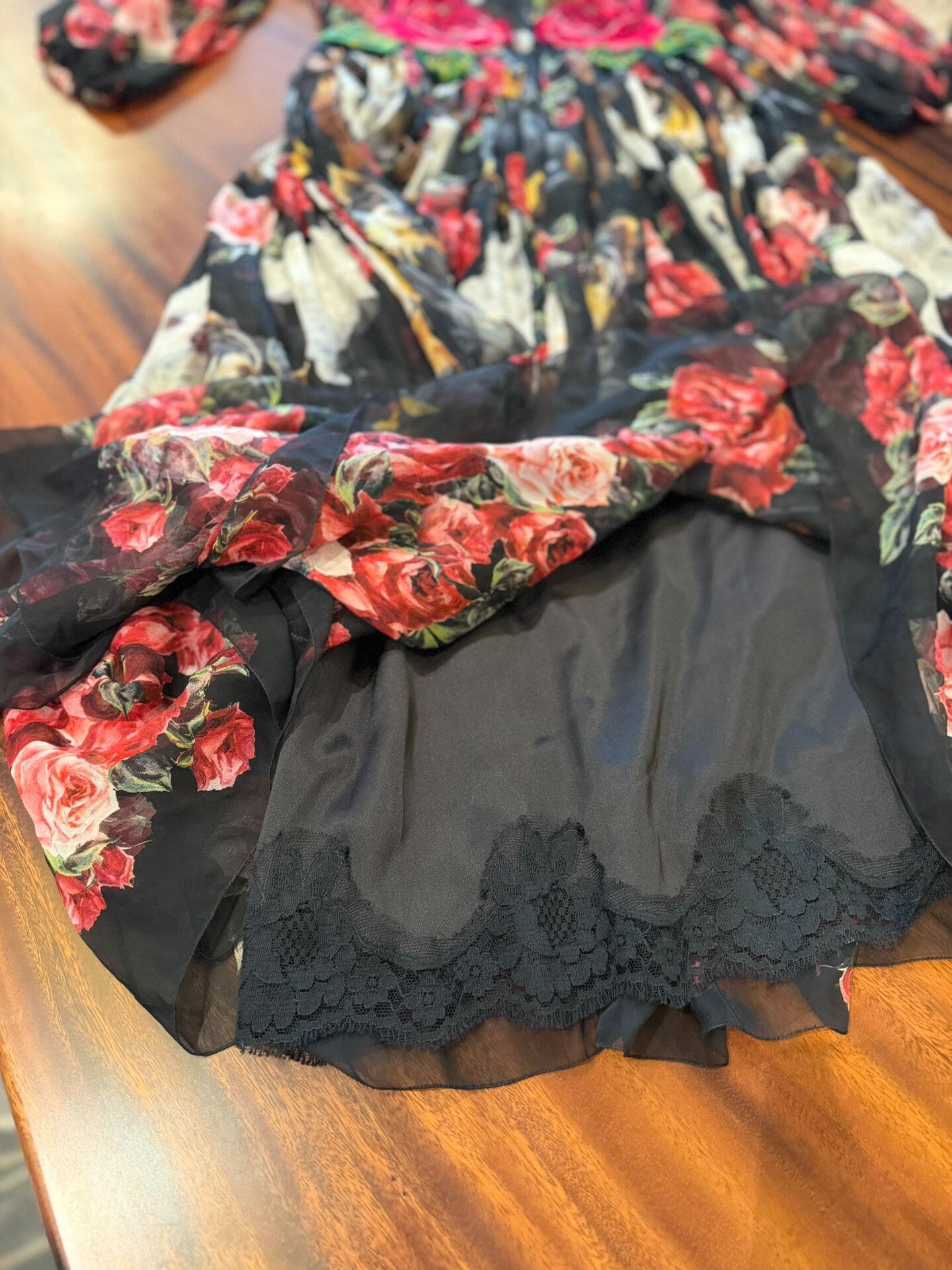Dolce & Gabbana Dolce&Gabbana Rose Dog Silk Dress Size M / US 6-8 / IT 42-44 - 5 Thumbnail