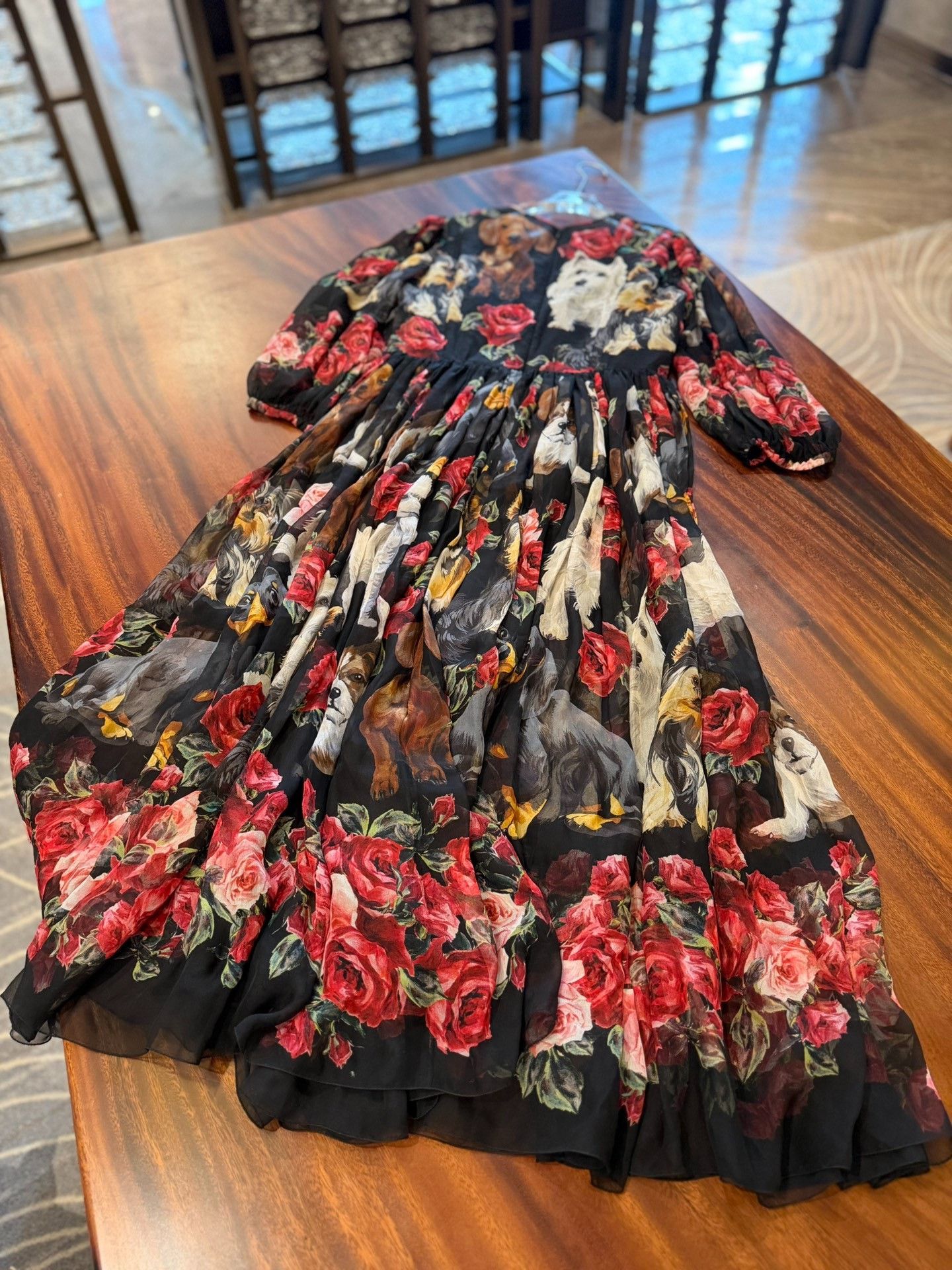 Dolce & Gabbana Dolce&Gabbana Rose Dog Silk Dress Size M / US 6-8 / IT 42-44 - 4 Thumbnail