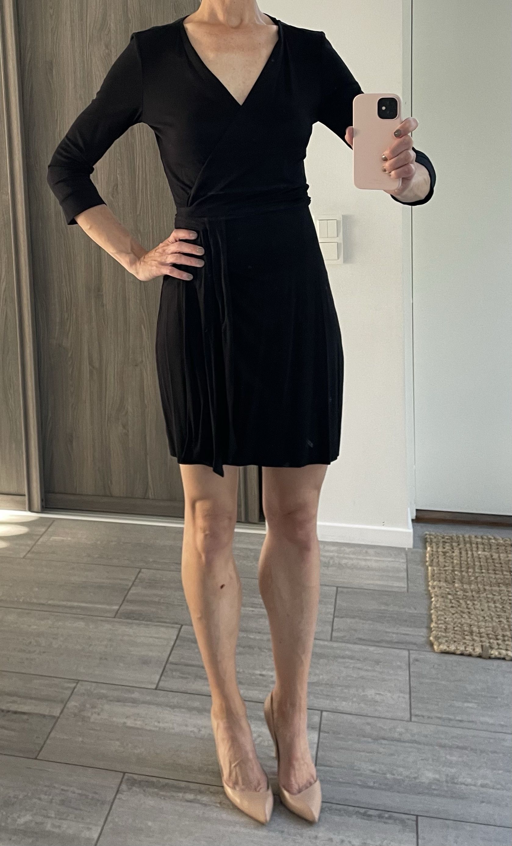 Diane von Furstenberg Diane von Furstenberg Dress Size XS / US 0-2 / IT 36-38 - 2 Thumbnail