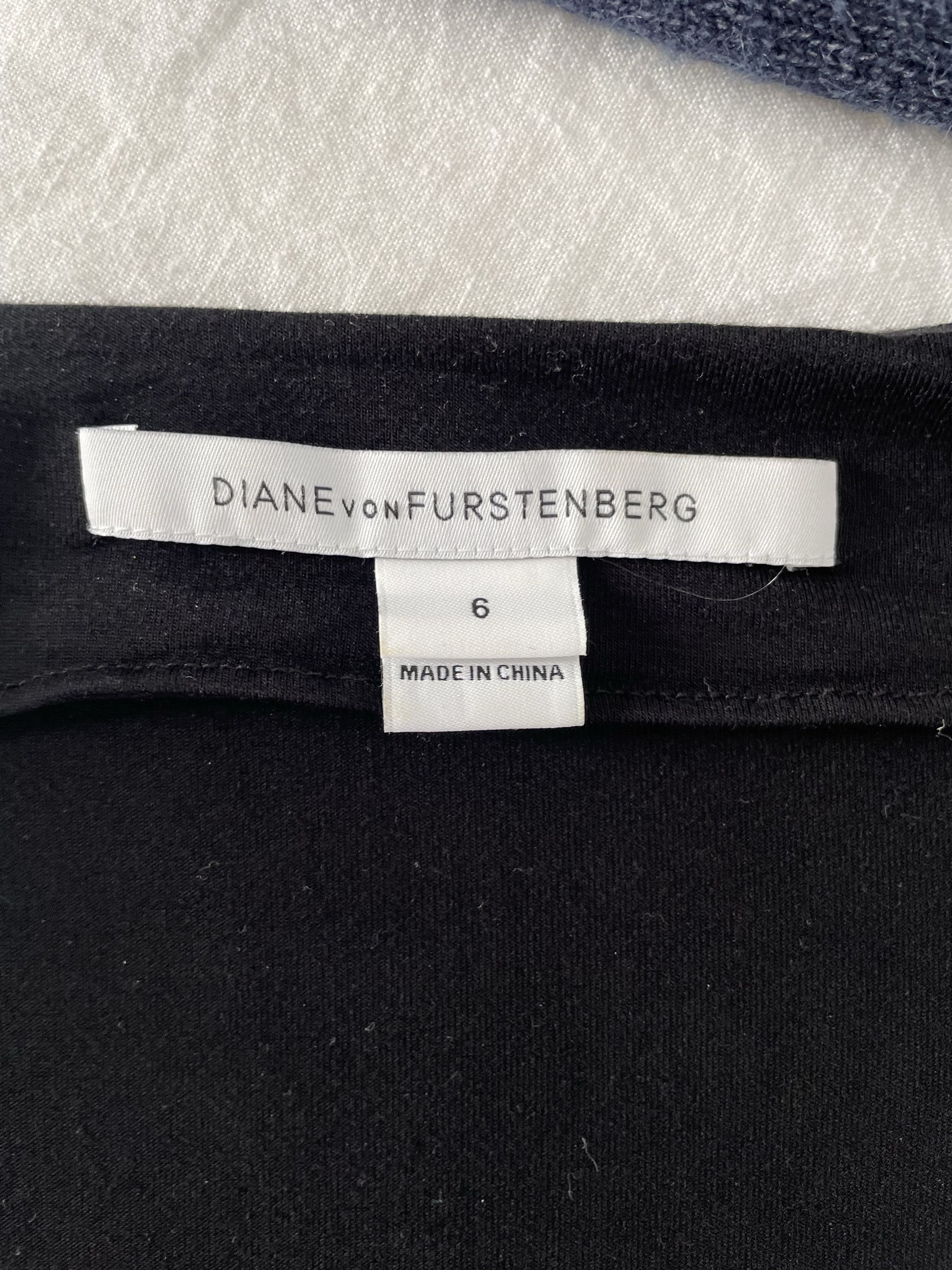Diane von Furstenberg Diane von Furstenberg Dress Size XS / US 0-2 / IT 36-38 - 3 Thumbnail