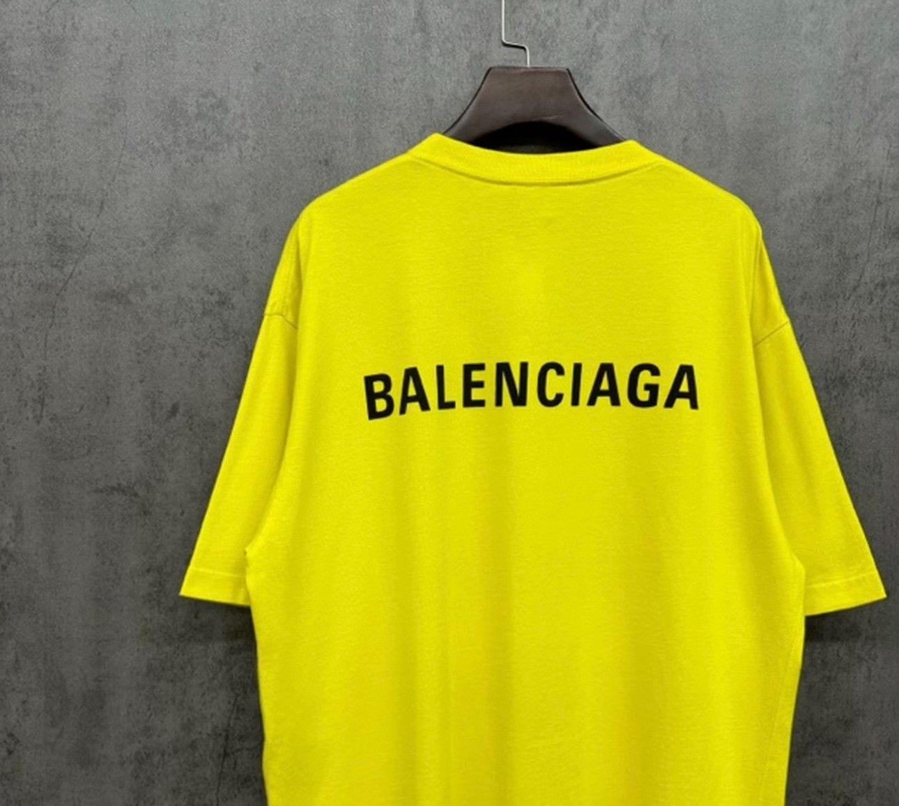 Balenciaga Balenciaga Yellow Front Back Logo T-Shirt Size S Size US S / EU 44-46 / 1 - 3 Thumbnail