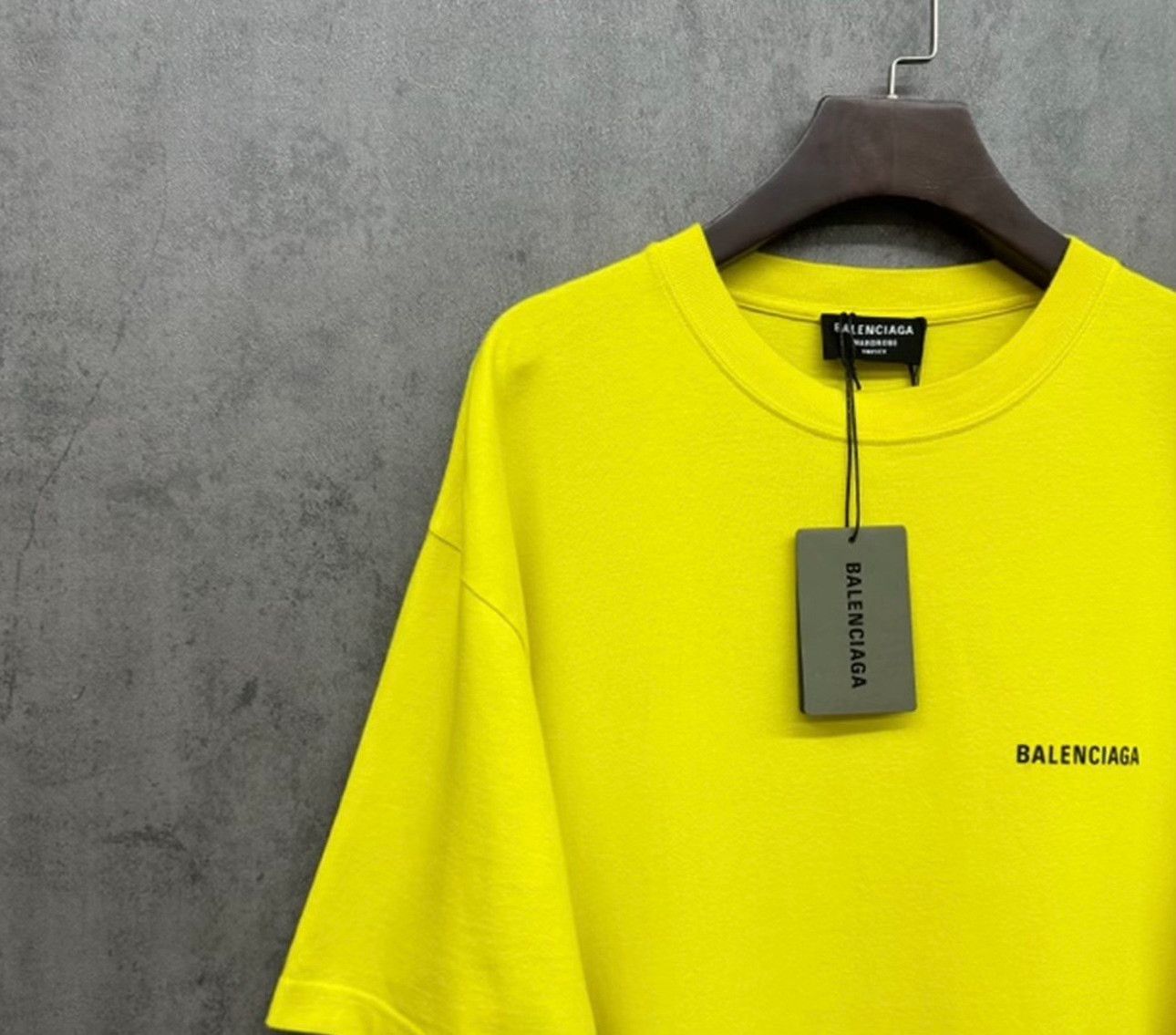 Balenciaga Balenciaga Yellow Front Back Logo T-Shirt Size S Size US S / EU 44-46 / 1 - 4 Thumbnail