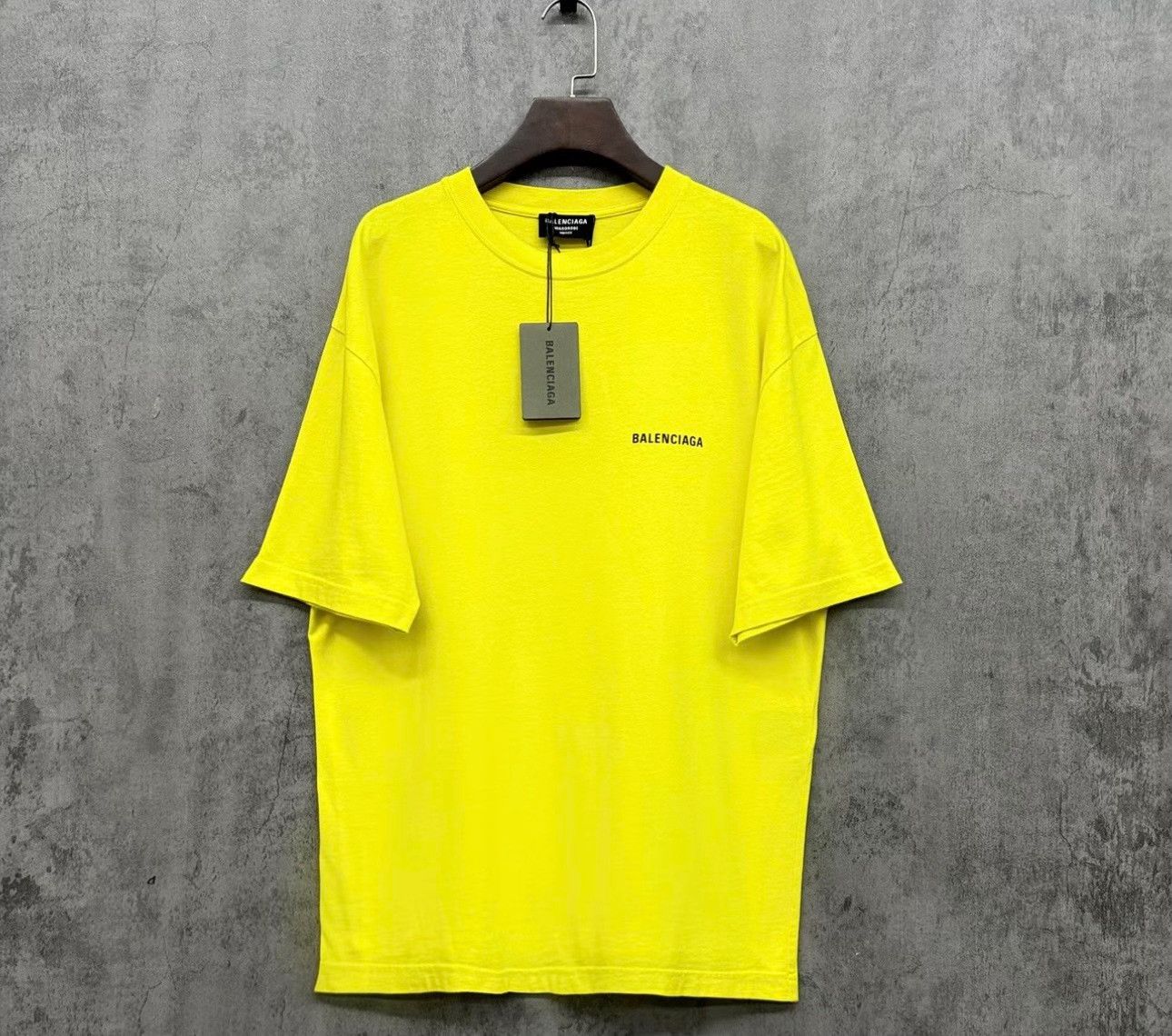 Balenciaga Balenciaga Yellow Front Back Logo T-Shirt Size S Size US S / EU 44-46 / 1 - 2 Thumbnail