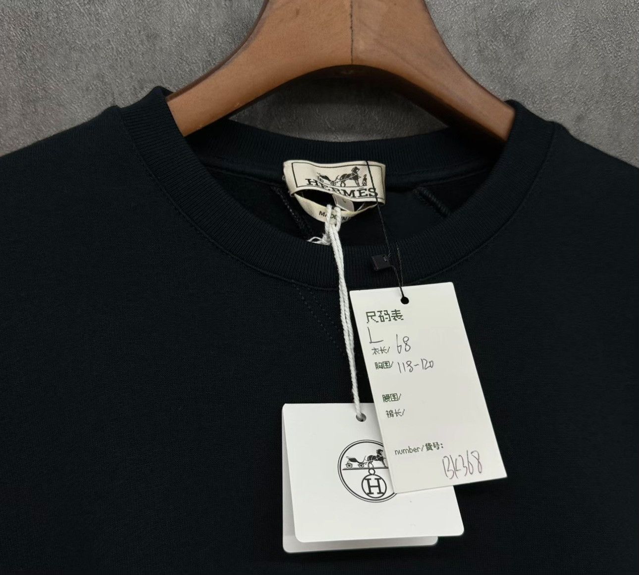 Hermes Hermes H Embroidery Short Sleeve Sweatshirt L Size US L / EU 52-54 / 3 - 6 Thumbnail