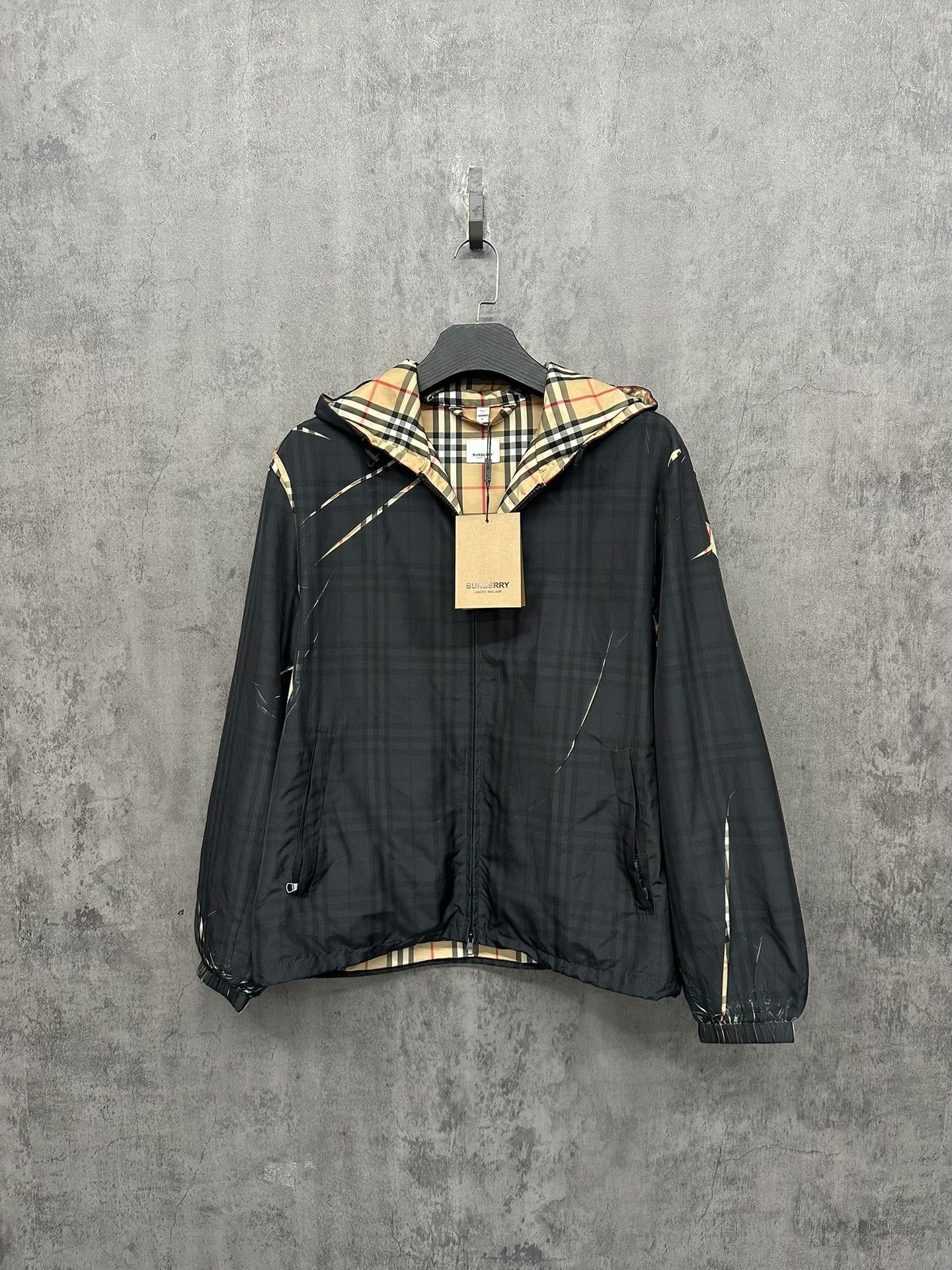 Burberry Burberry Sliced Check Hooded Jacket Size US M Size US M / EU 48-50 / 2 - 2 Thumbnail