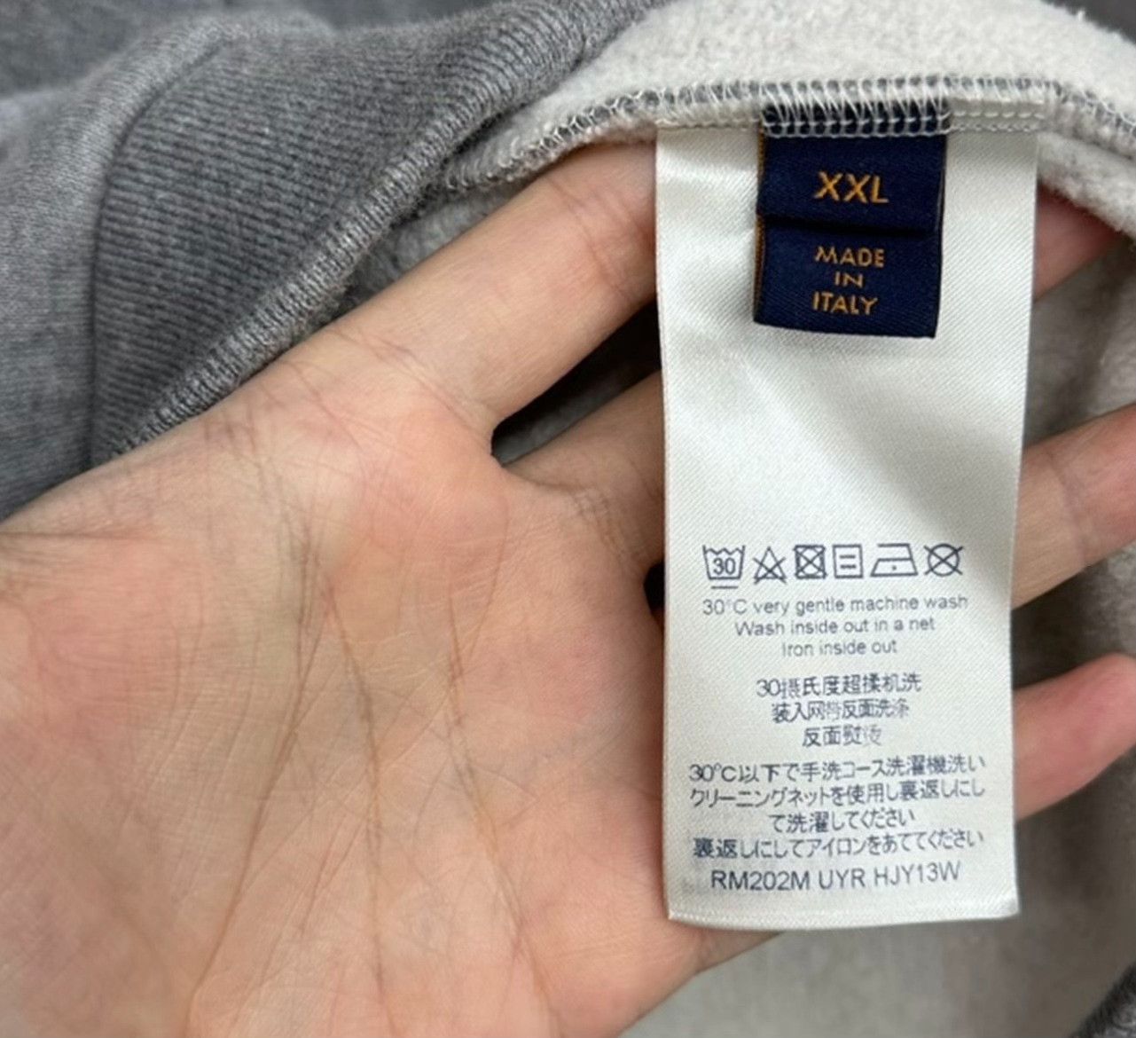 Louis Vuitton Louis Vuitton LV2 Logo Print Sweatshirt XXL Size US XXL / EU 58 / 5 - 5 Thumbnail