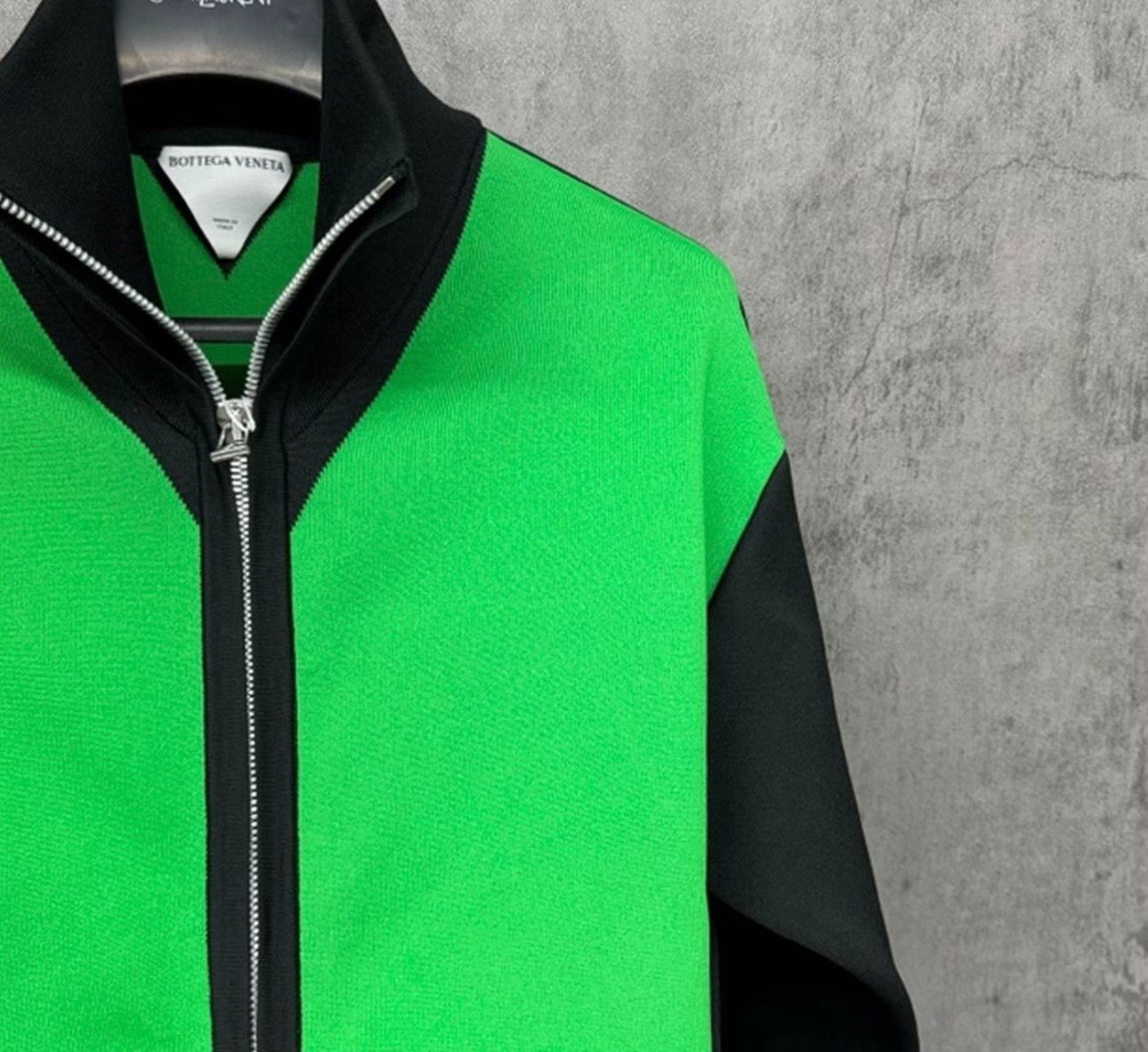 Bottega Veneta Bottega Veneta Green V-Pattern Zip Jacket Size M Size US M / EU 48-50 / 2 - 4 Thumbnail