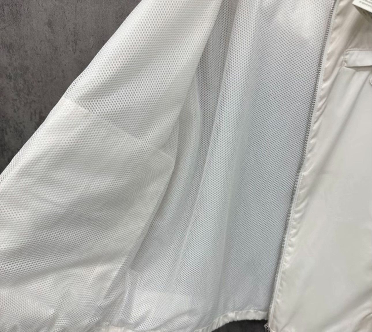 Prada Prada Re-Nylon Triangle Logo Jacket Size 50 Size US M / EU 48-50 / 2 - 4 Thumbnail