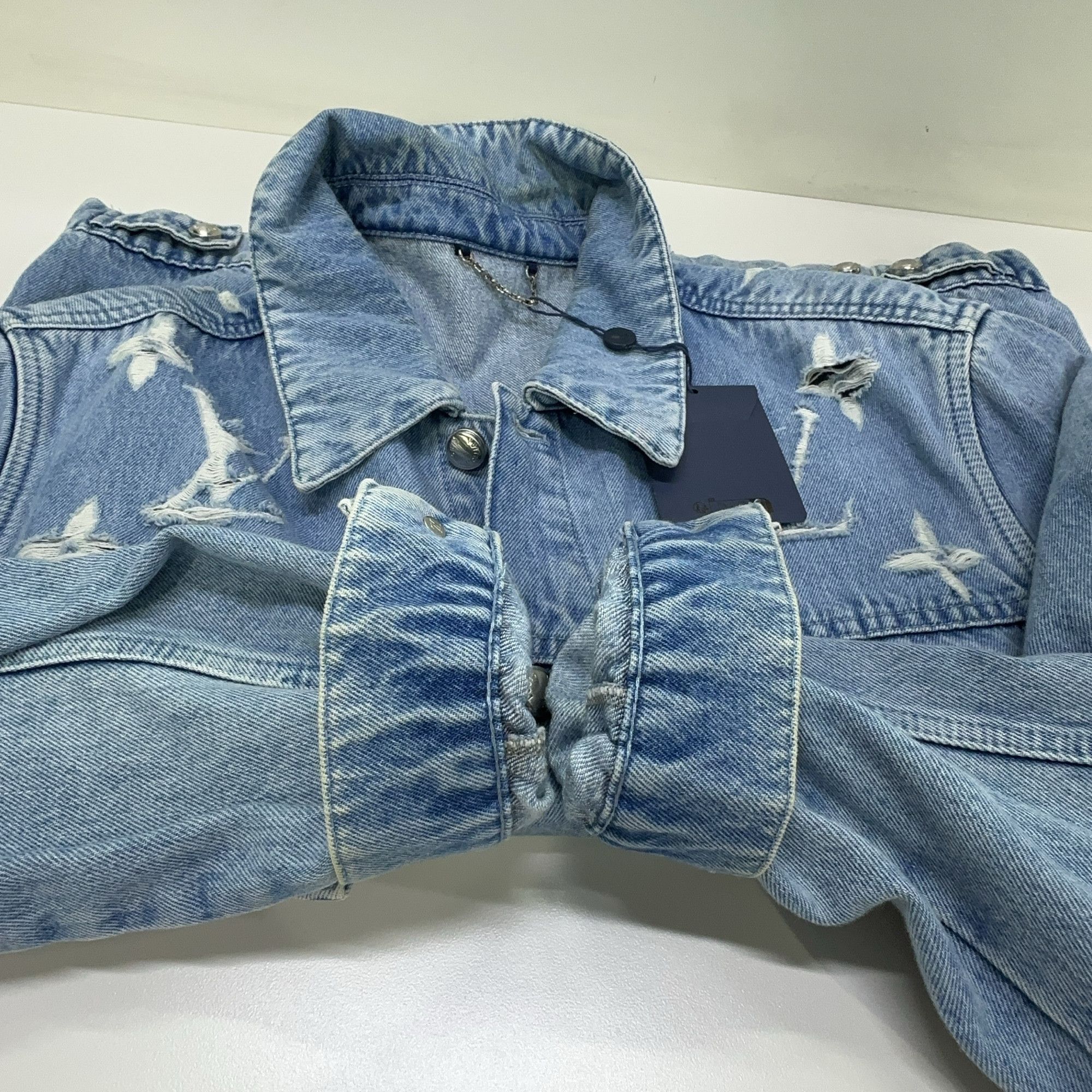 Louis Vuitton Louis Vuitton Monogram Distressed Denim Jacket 54 Size US L / EU 52-54 / 3 - 12 Thumbnail