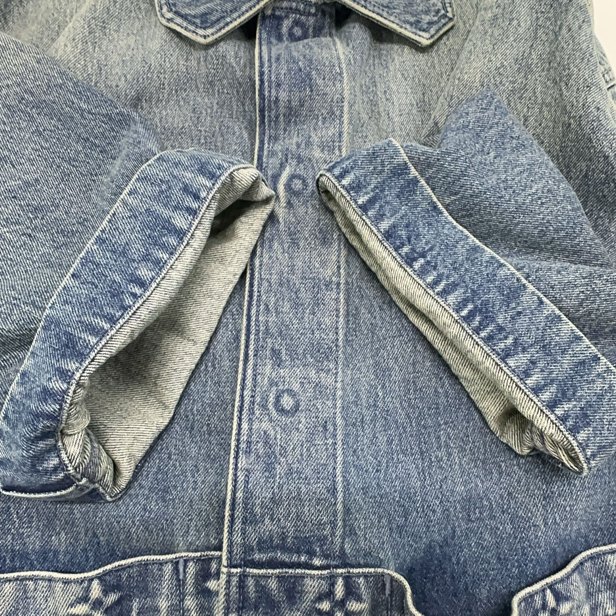 Louis Vuitton Louis Vuitton Monogram Denim Short Sleeve Shirt M Size US M / EU 48-50 / 2 - 9 Thumbnail