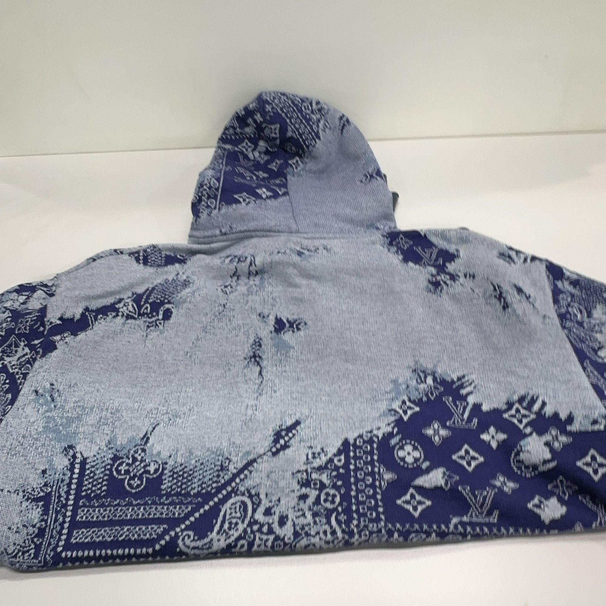 Louis Vuitton Louis Vuitton Bandana Monogram Short Sleeve Hoodie US M Size US M / EU 48-50 / 2 - 17 Thumbnail