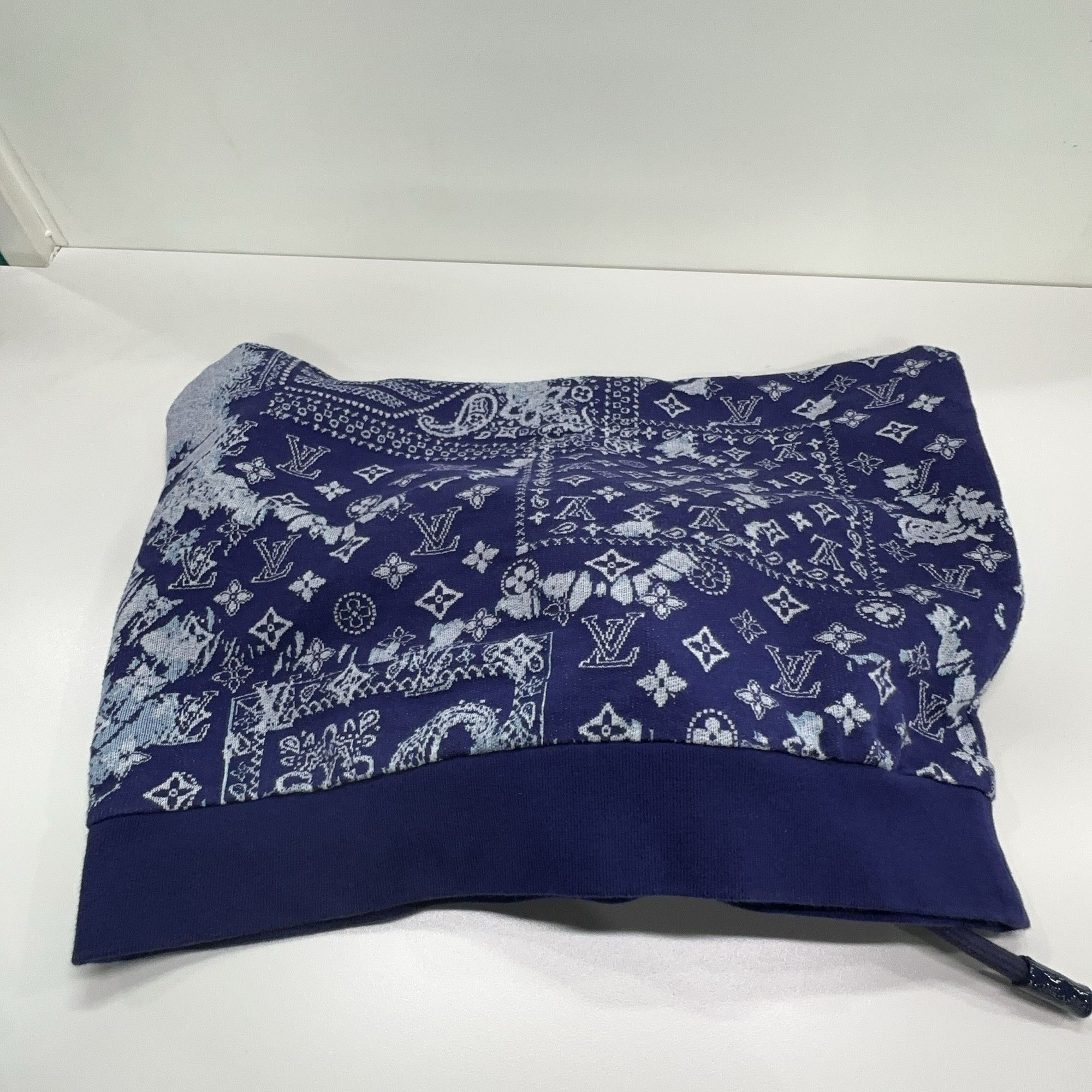 Louis Vuitton Louis Vuitton Bandana Monogram Short Sleeve Hoodie US M Size US M / EU 48-50 / 2 - 18 Thumbnail