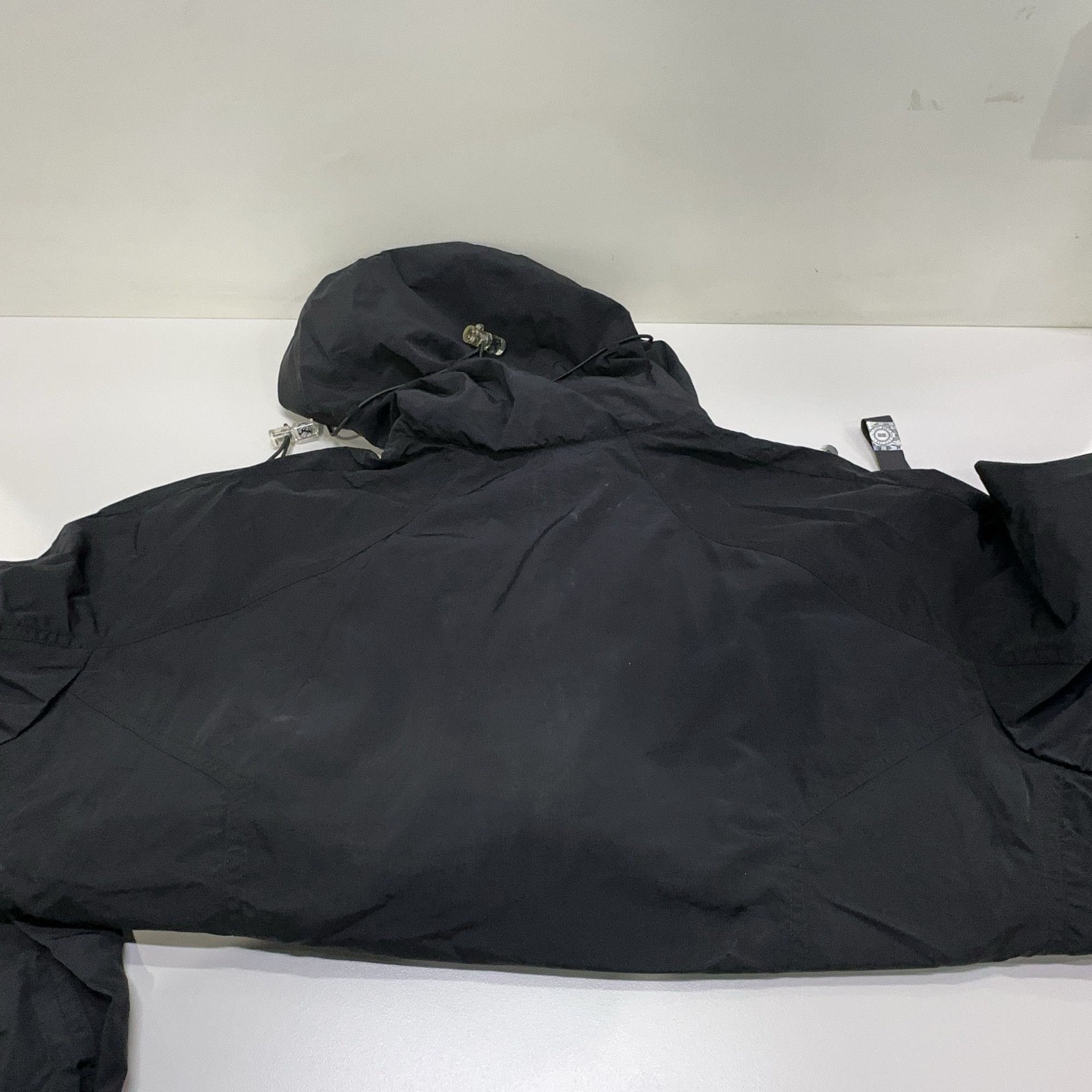 Louis Vuitton Louis Vuitton 2054 Technical Hooded Windbreaker 48 Size US M / EU 48-50 / 2 - 7 Thumbnail
