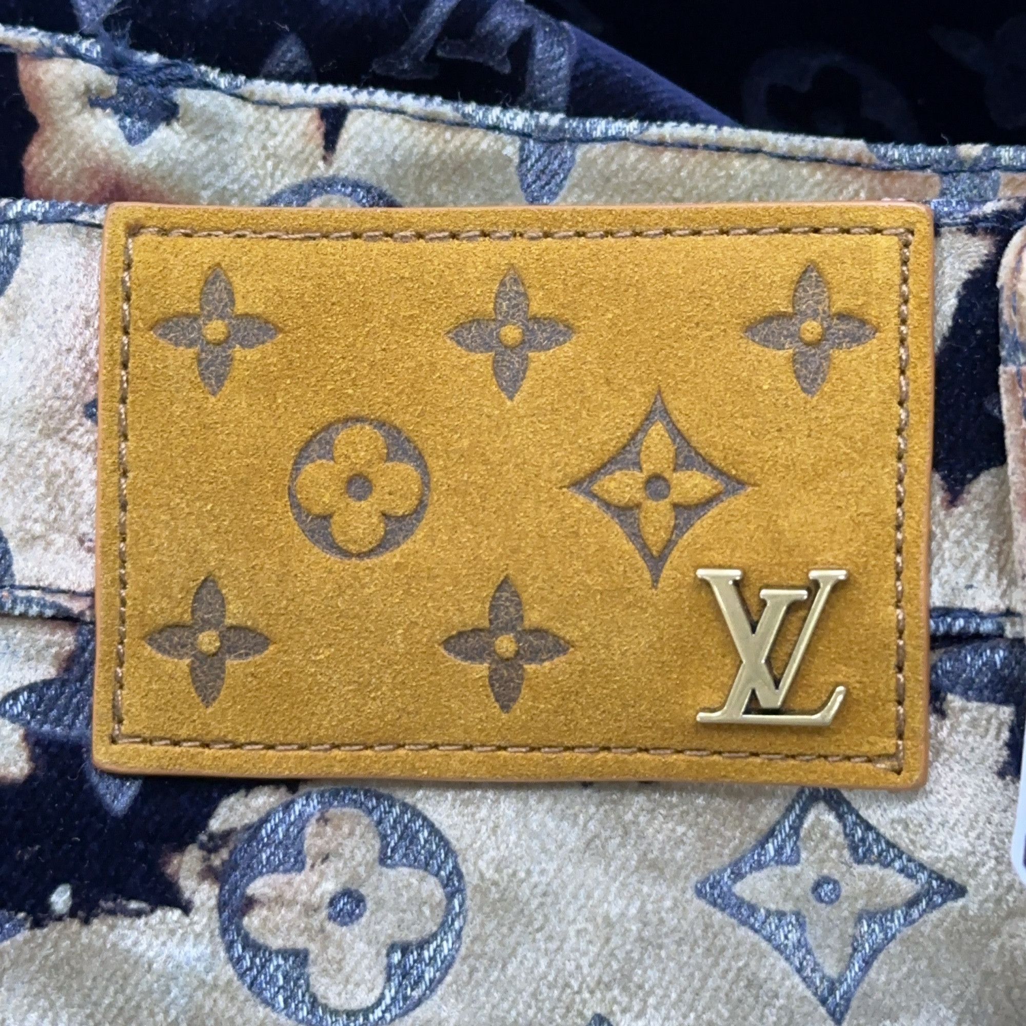 Louis Vuitton Louis Vuitton Monogram Cloud Jeans 38 Size US 38 / EU 54 - 8 Thumbnail