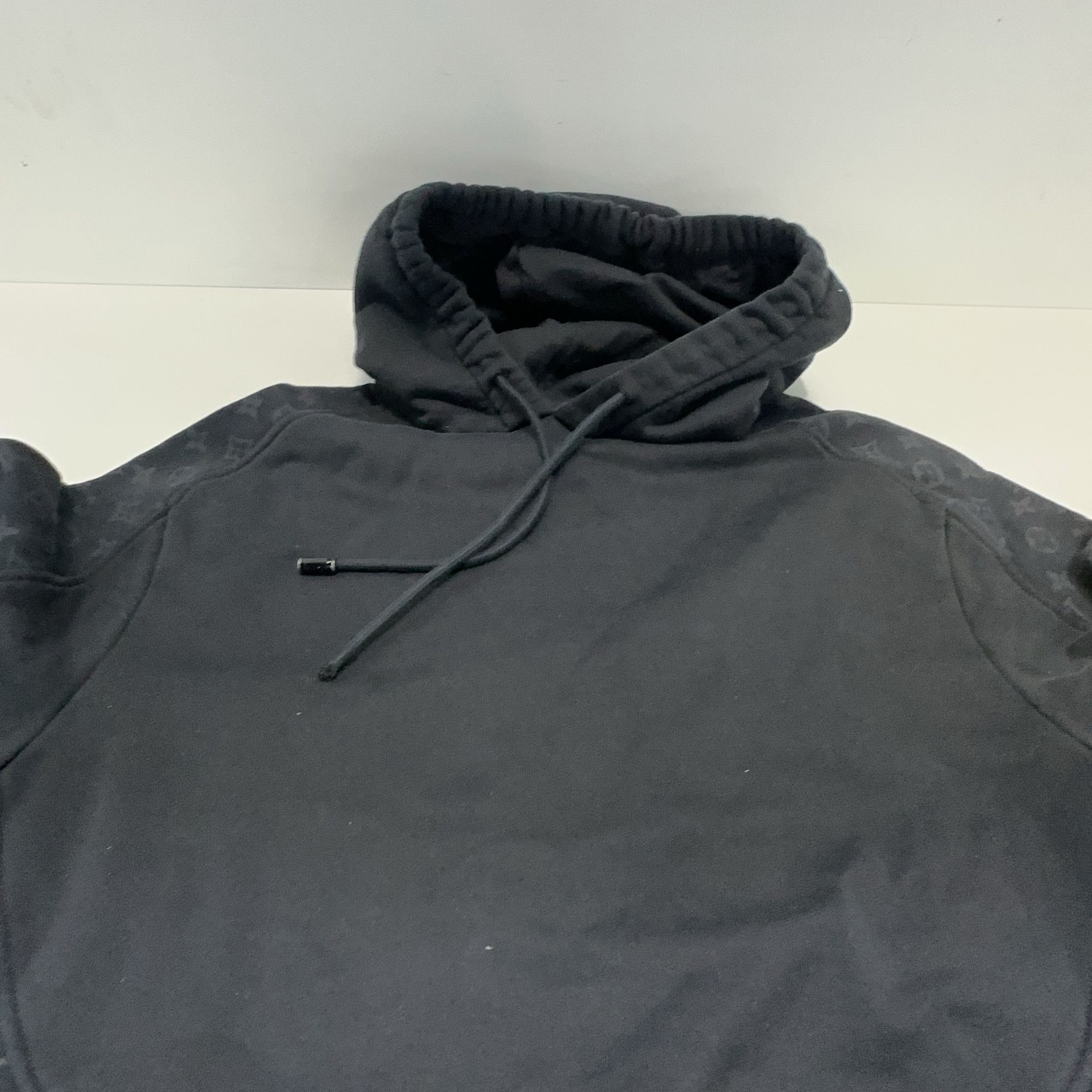 Louis Vuitton Louis Vuitton Monogram Circle Print Hoodie M Size US M / EU 48-50 / 2 - 8 Thumbnail