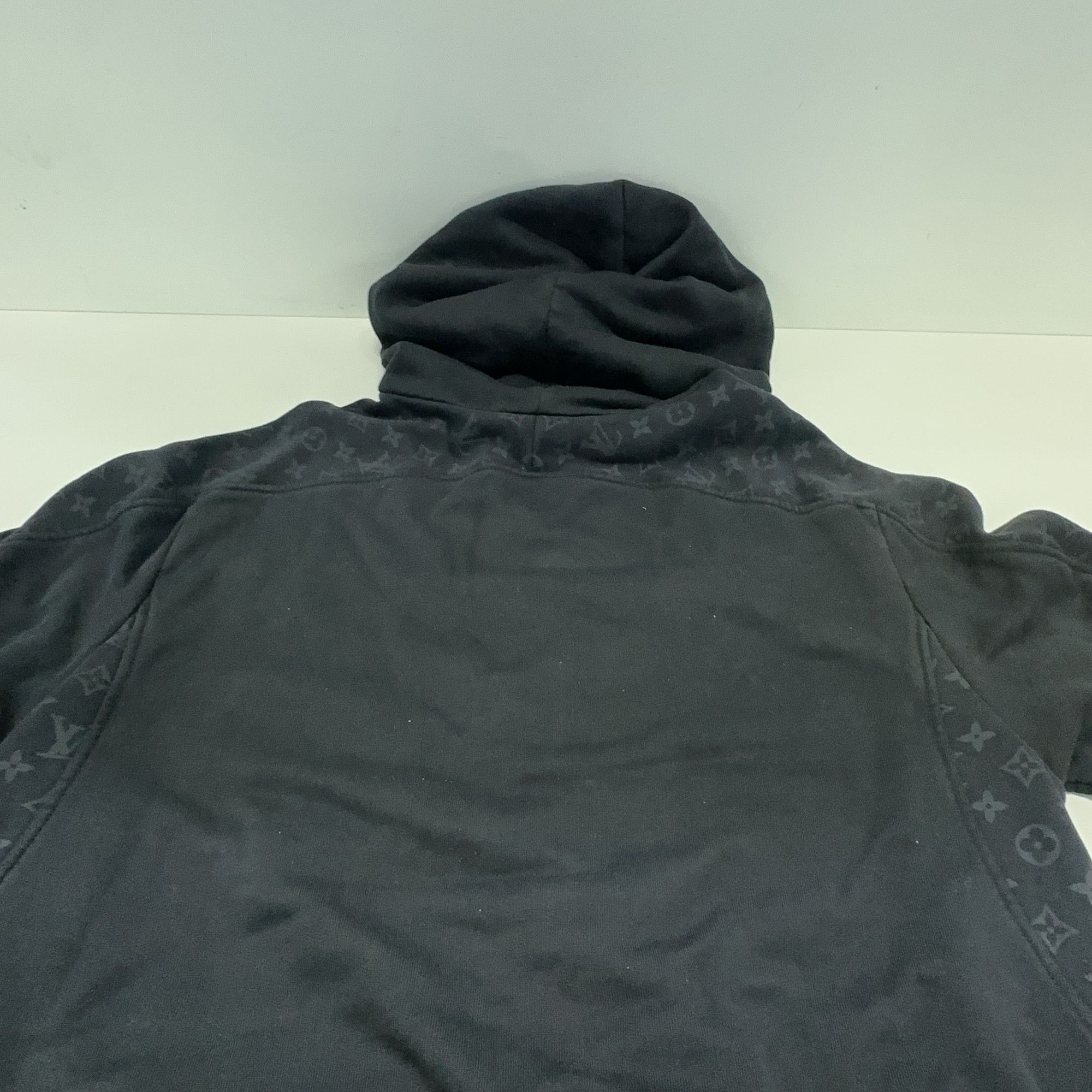 Louis Vuitton Louis Vuitton Monogram Circle Print Hoodie M Size US M / EU 48-50 / 2 - 12 Thumbnail